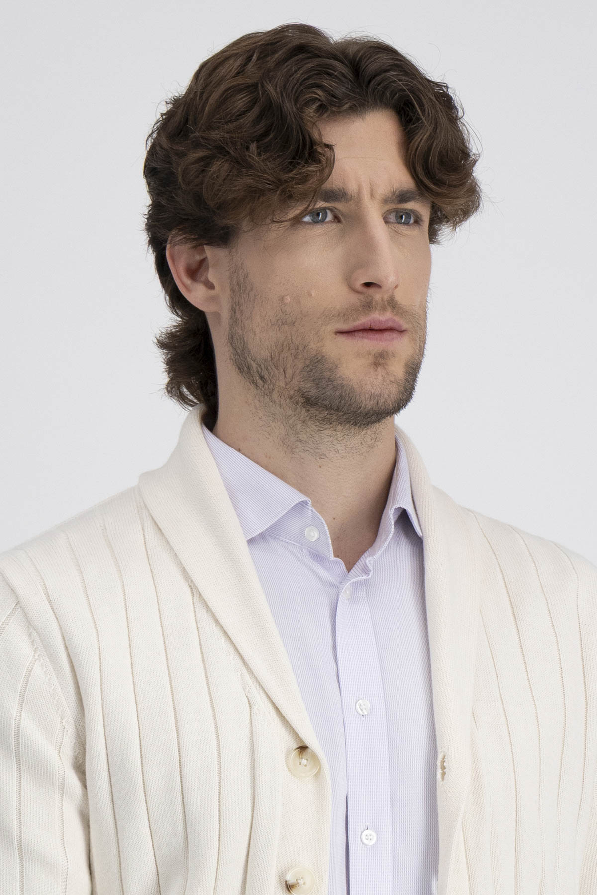 Sueter Cardigan Contemporary Fit image number 1