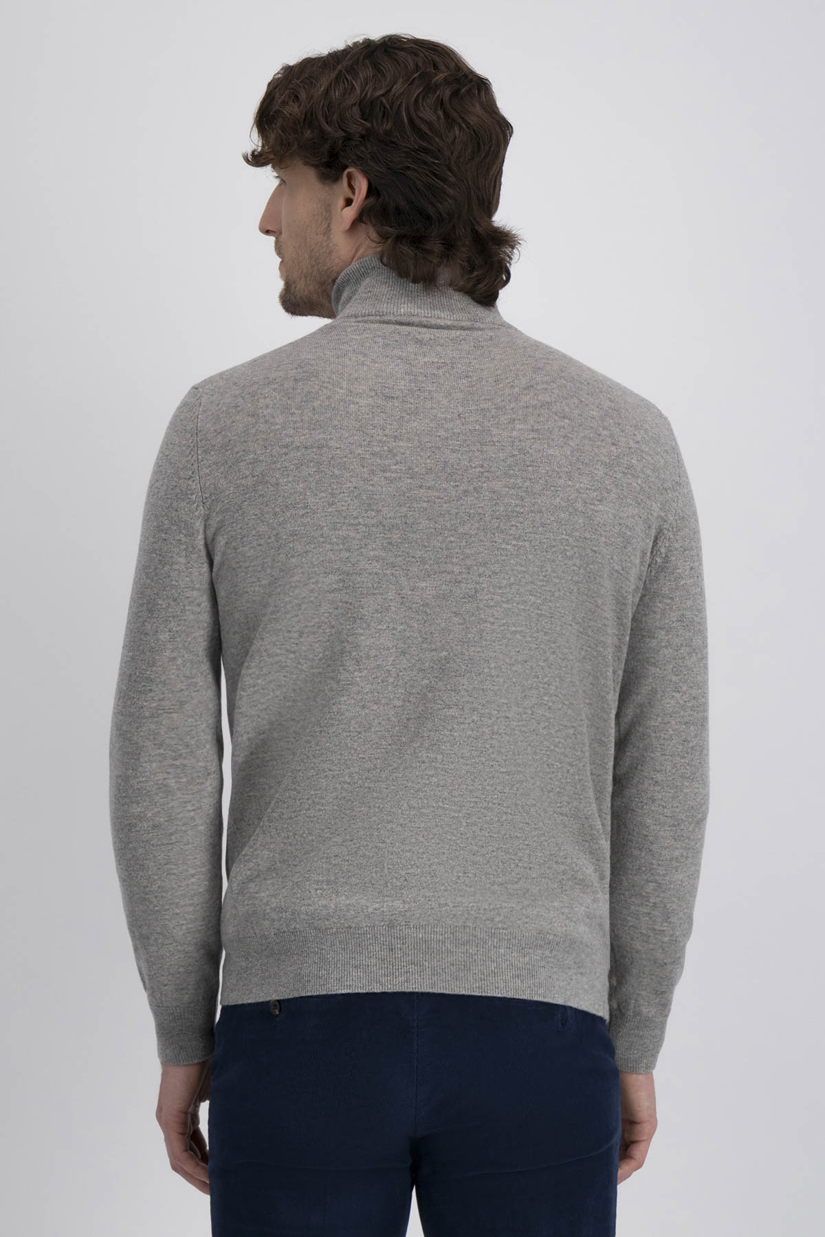 Sueter Cashmere Blend Contemporary Fit image number 2