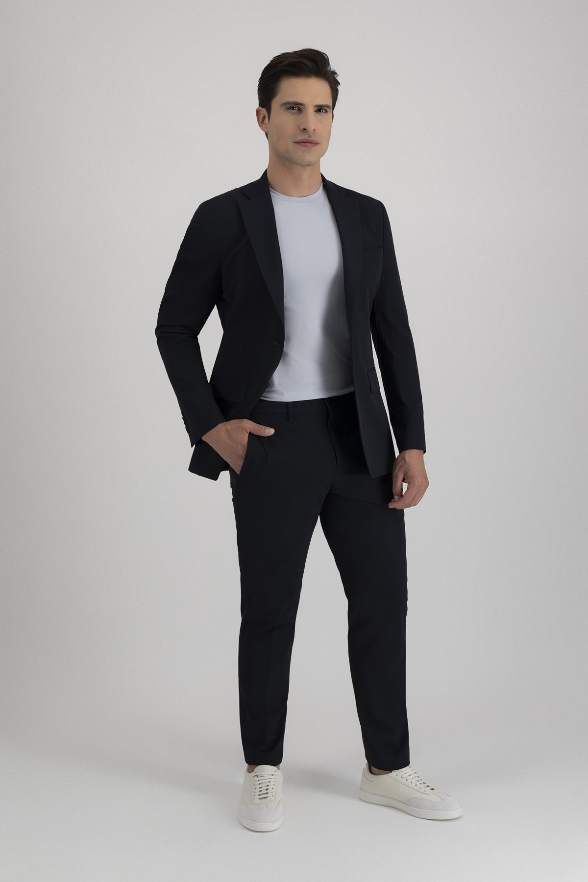 Traje Anatomic Technology Slim Fit