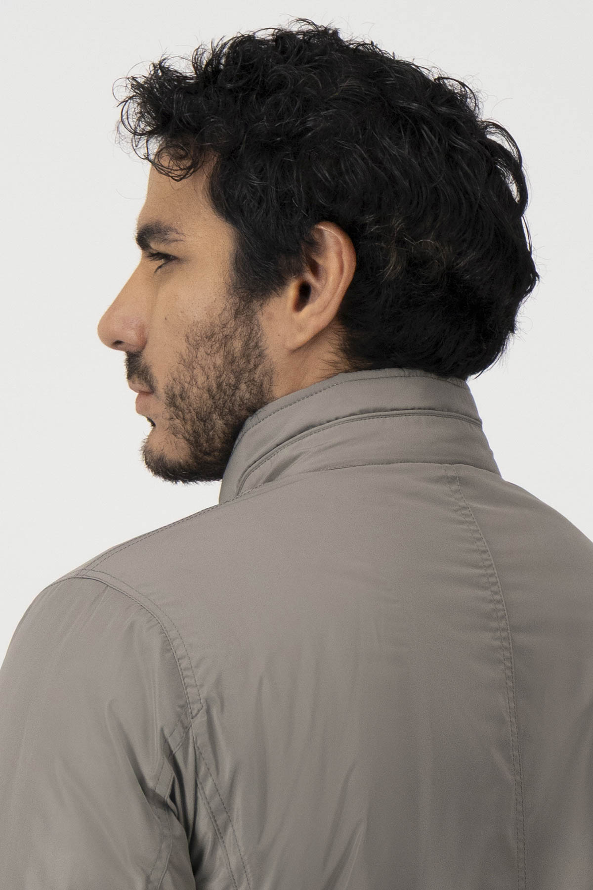 Chamarra Casual Modern Fit image number 3