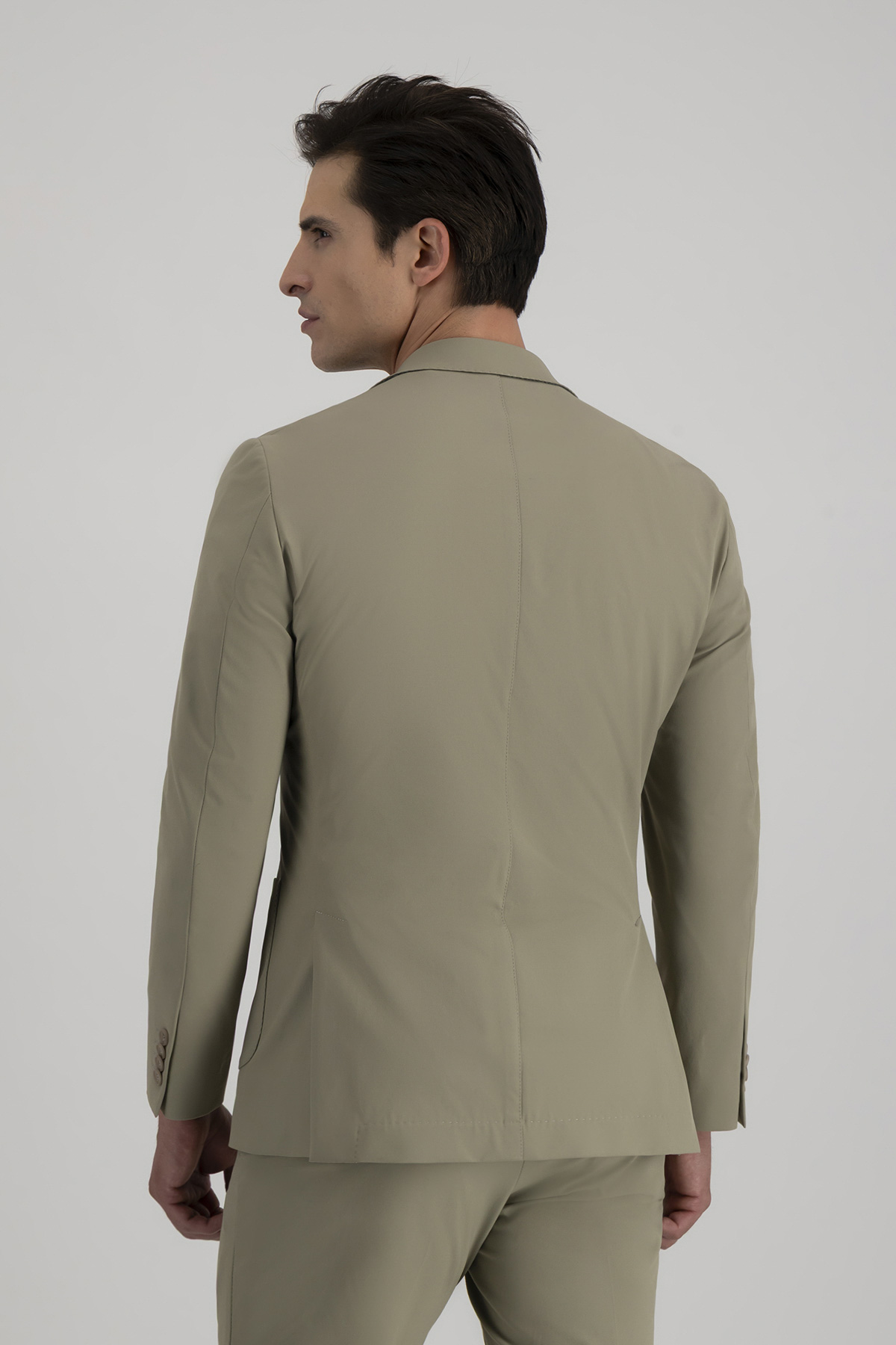 Traje Anatomic Technology Slim Fit
