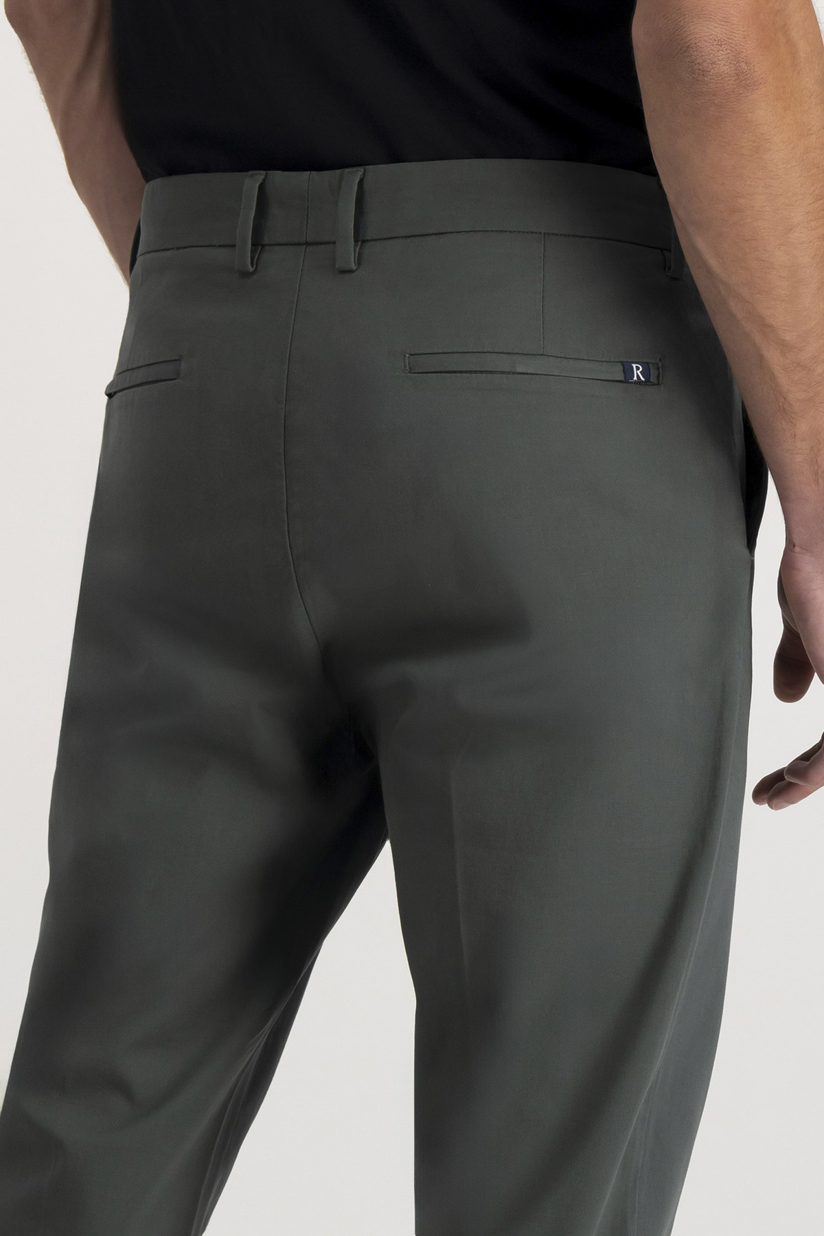 Pantalón Casual Roberts Verde Oscuro Slim Fit