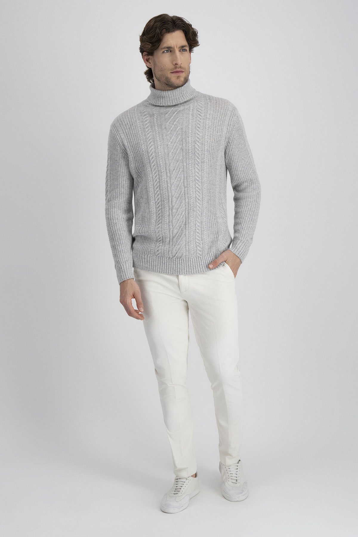 Sueter Cashmere Blend Contemporary Fit image number 4