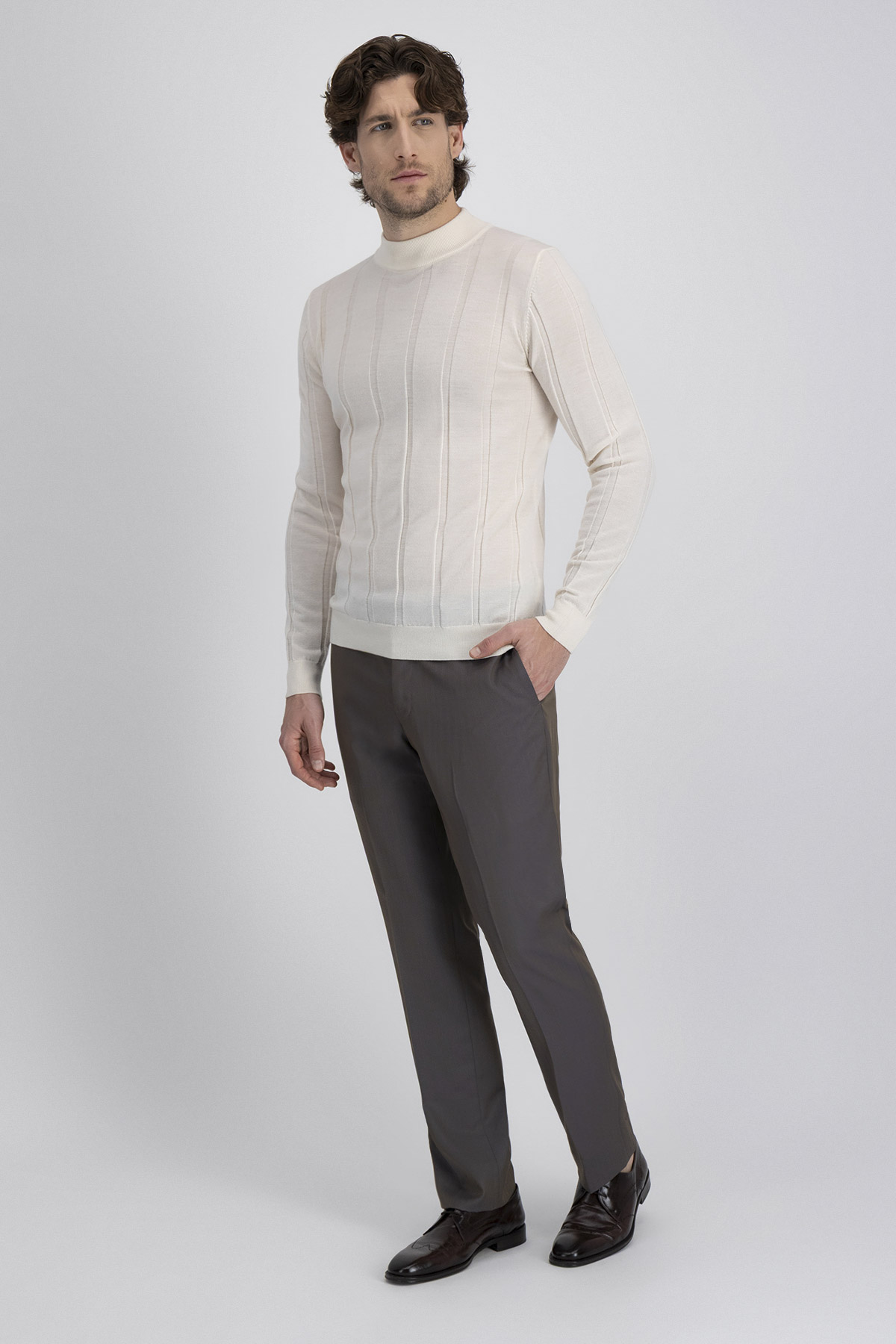 Suéter Casual Merino Wool Contemporary Fit image number 4