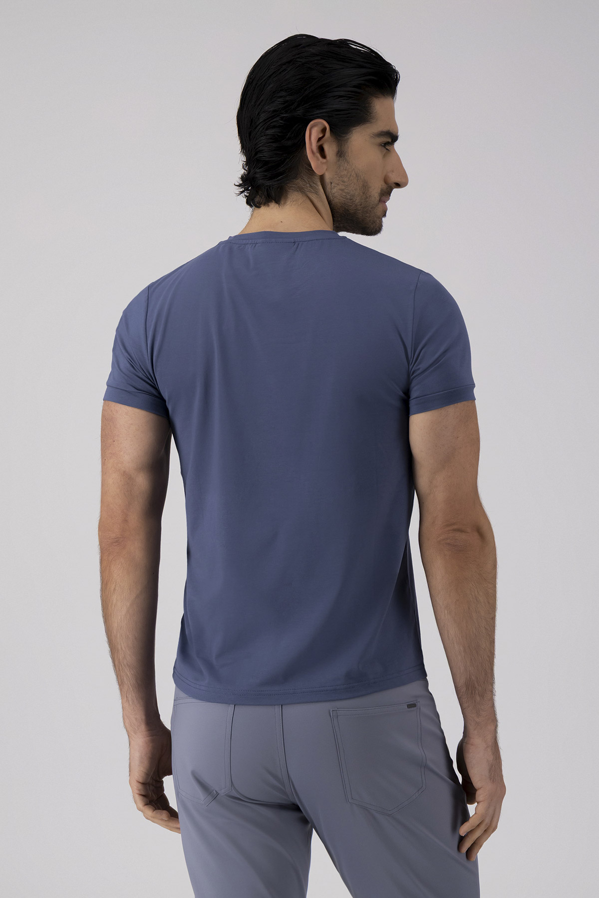 Playera ANATOMIC TECHNOLOGY Roberts Red Negro Slim Fit