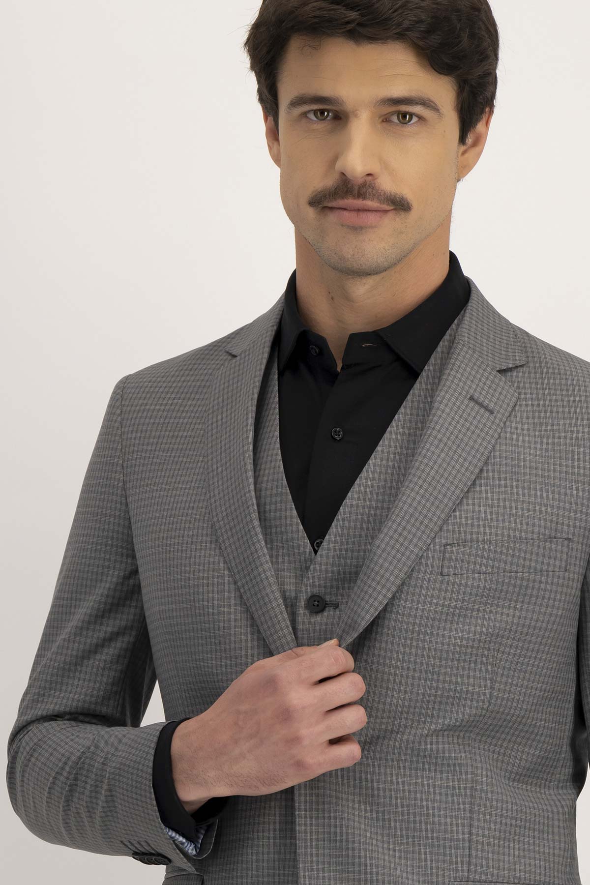 Traje Trío Roberts Gris Slim Fit