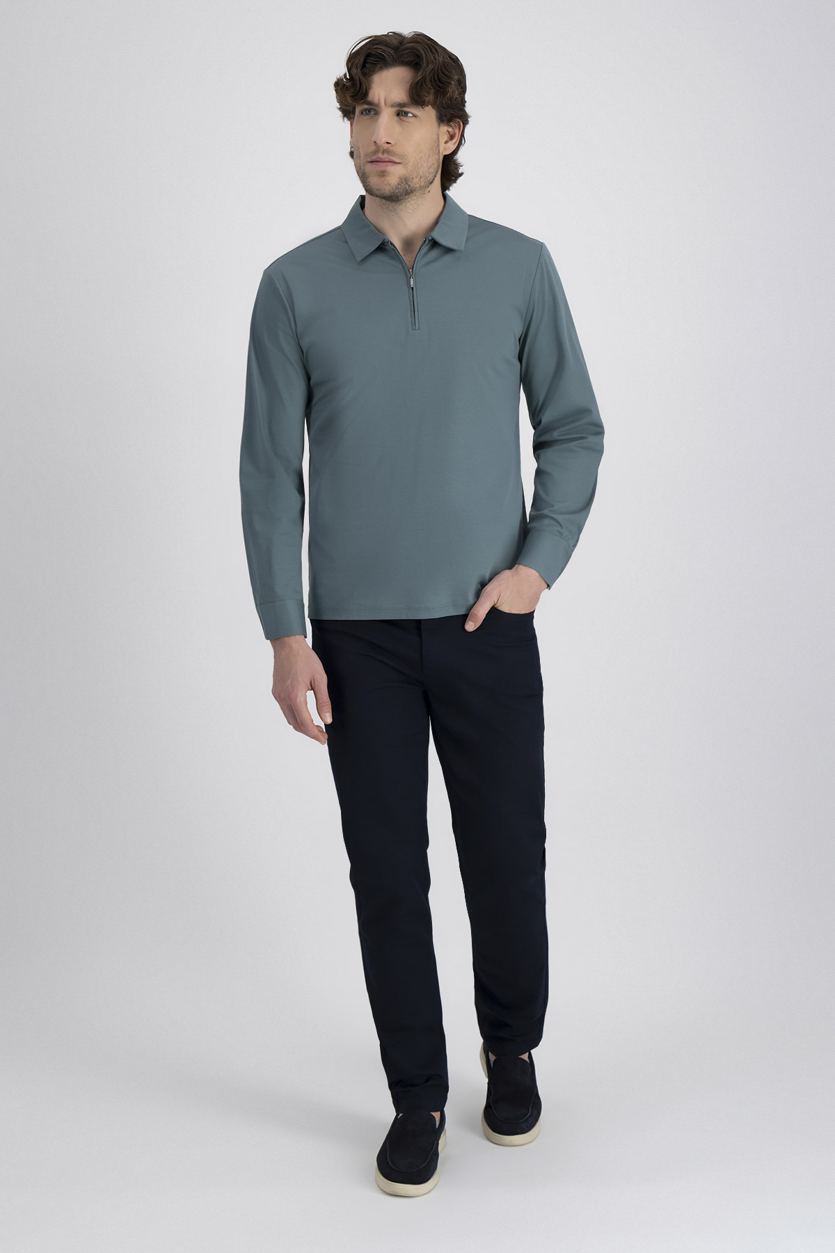 Pantal&oacute;n Casual Contemporary Fit image number 2