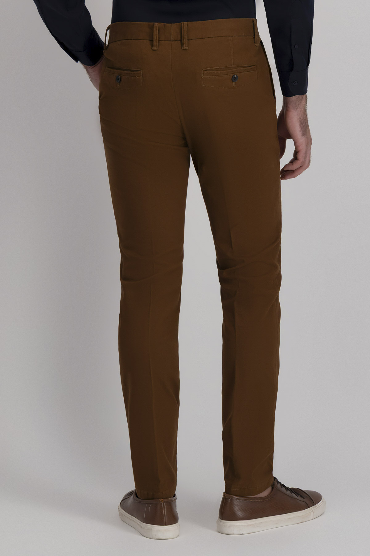 Pantalón Contemporary image number 3