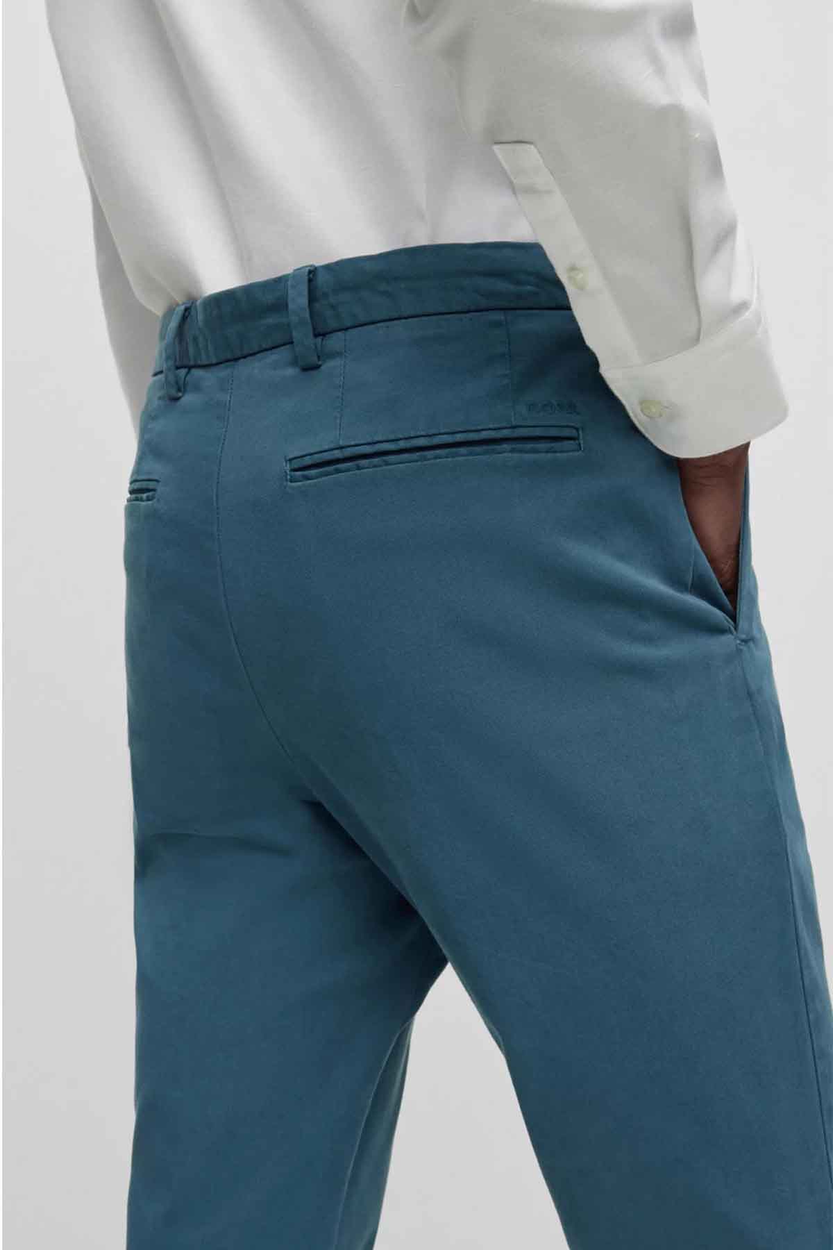 CHINOS SLIM FIT EN TEJIDO DE GABARDINA DE ALGODÓN ELÁSTICO