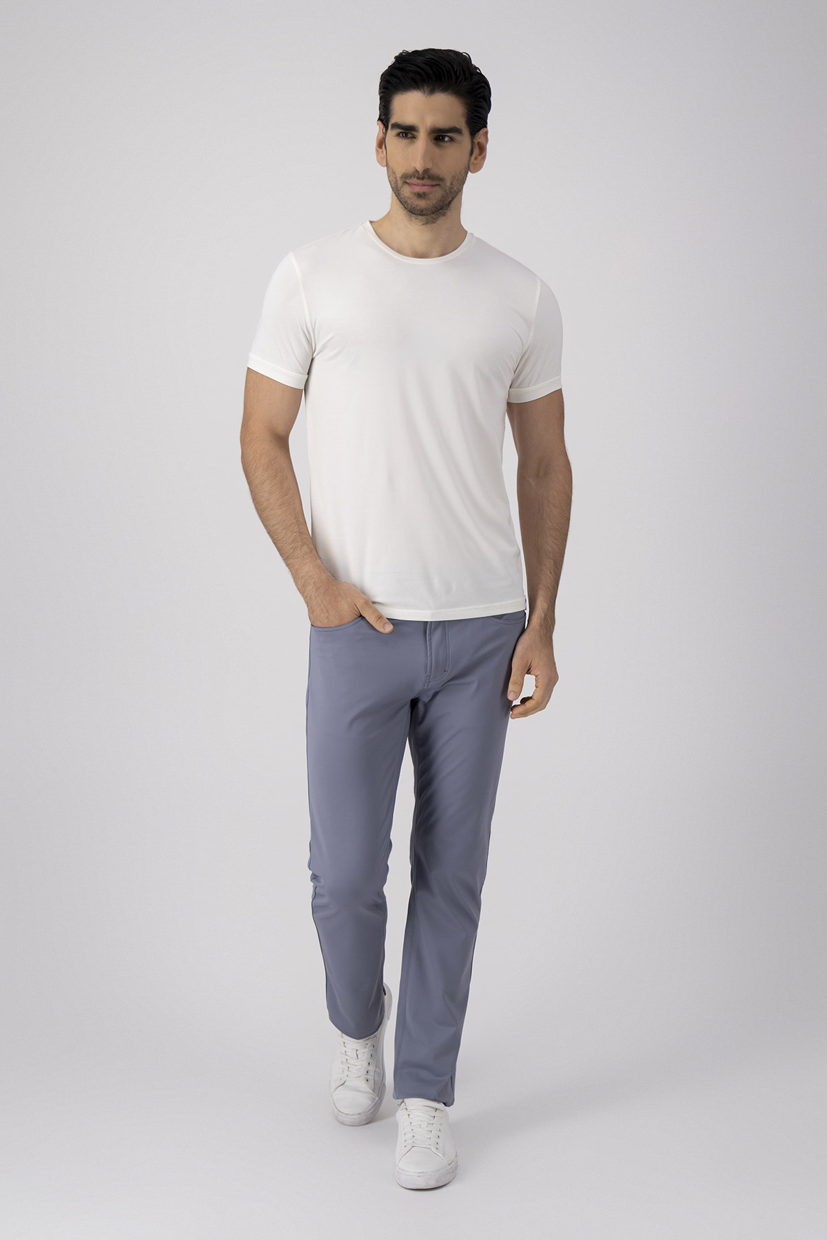 Playera ANATOMIC TECHNOLOGY Roberts Red Slim Fit Blanco
