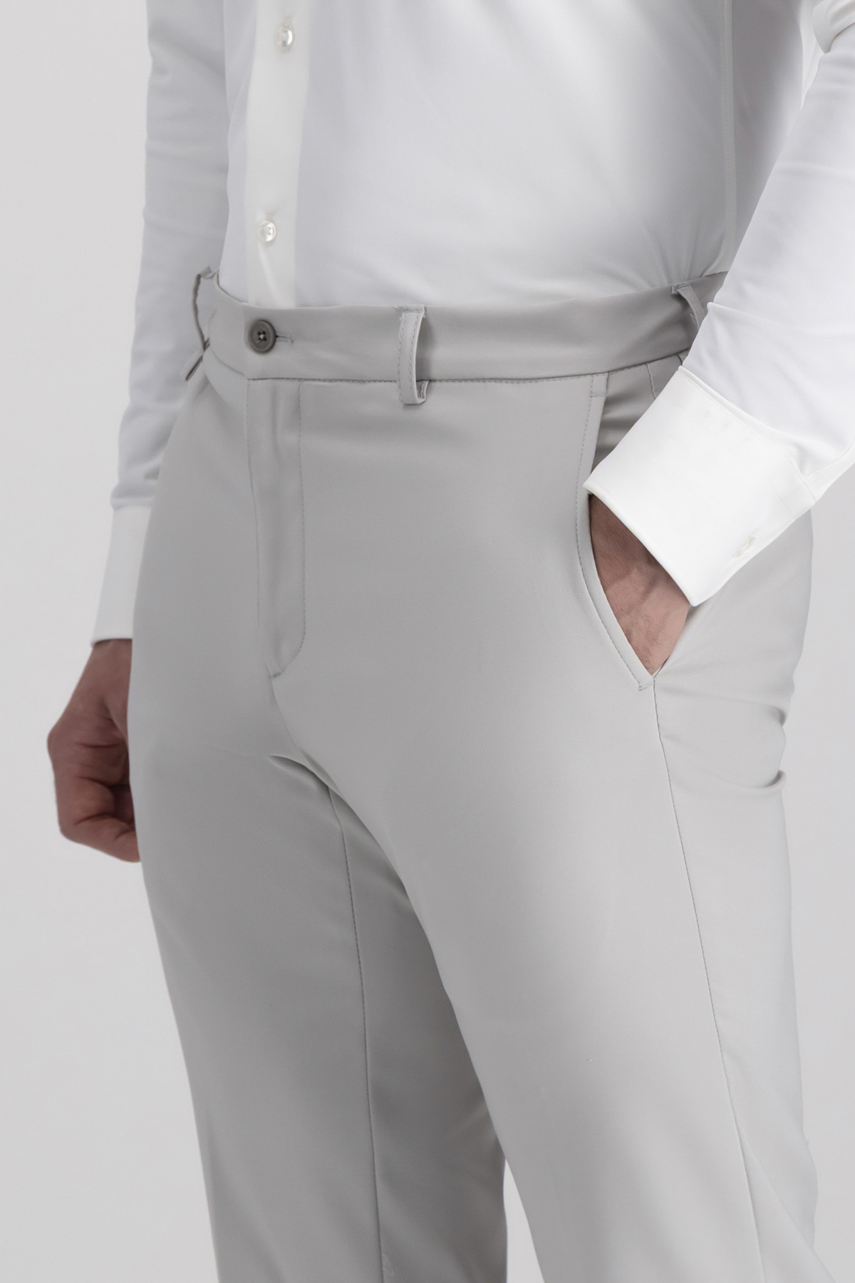 Pantalón Anatomic Technology Slim Fit image number 2