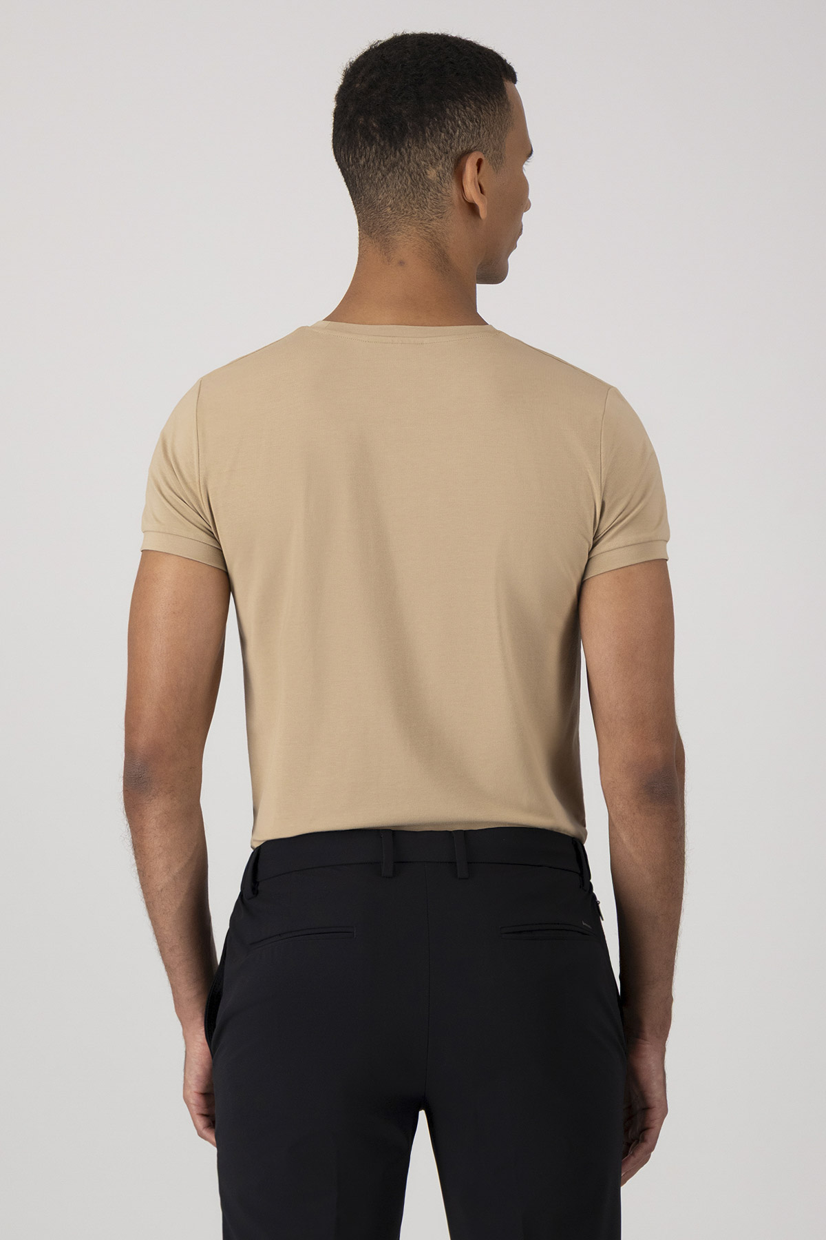 Playera Anatomic Technology Slim Fit image number 4