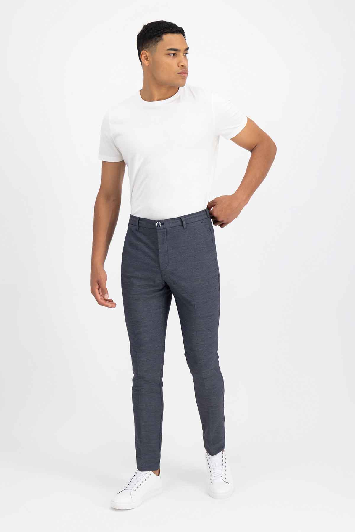 Pantalón Casual Roberts Red Slim Fit