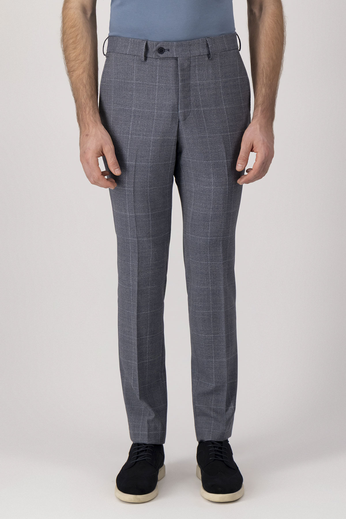 Traje image number 4