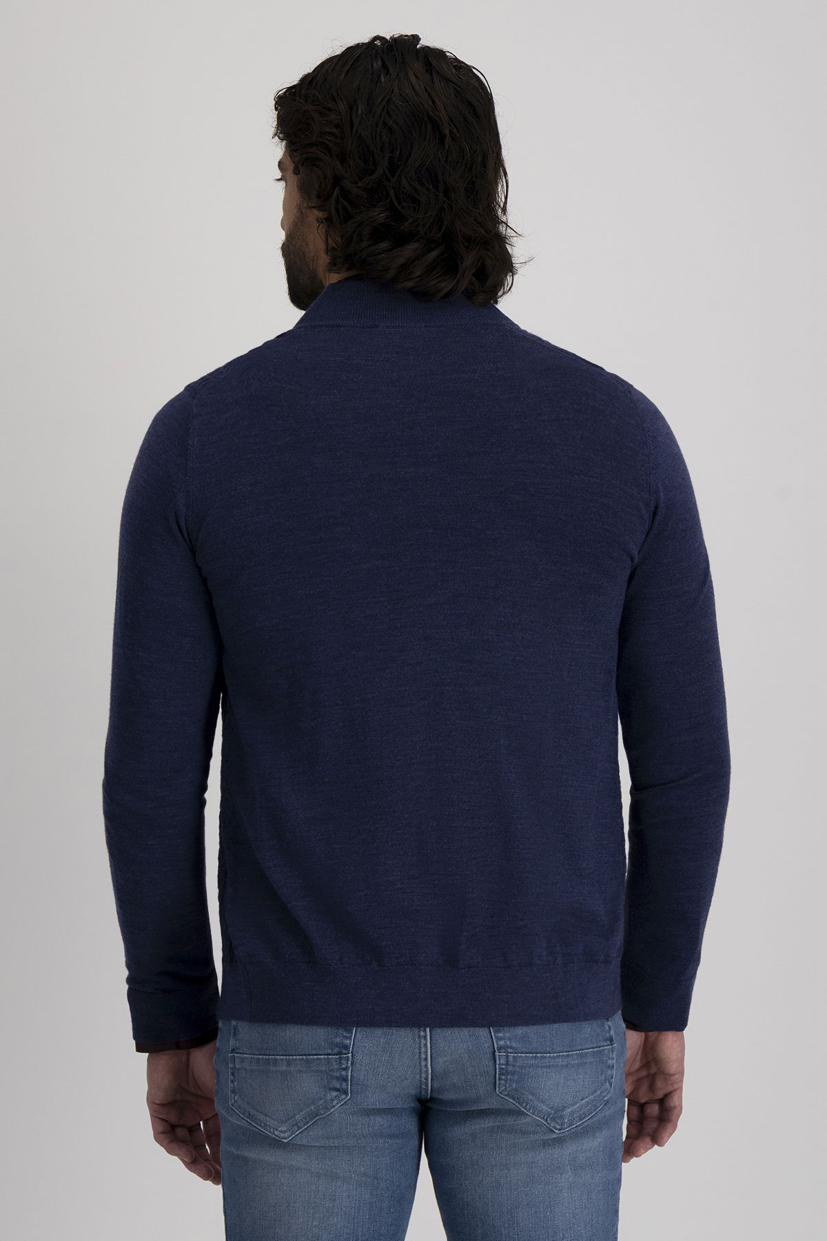 Sueter Contemporary Fit image number 2
