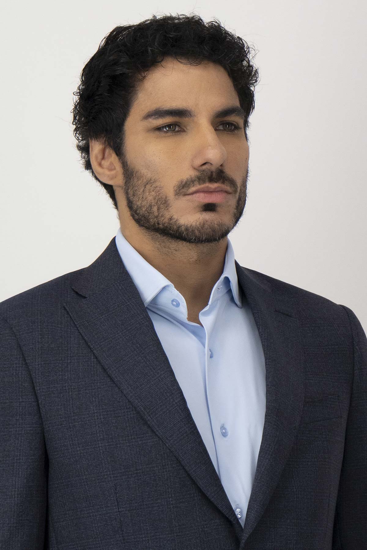 Traje Slim Fit image number 1