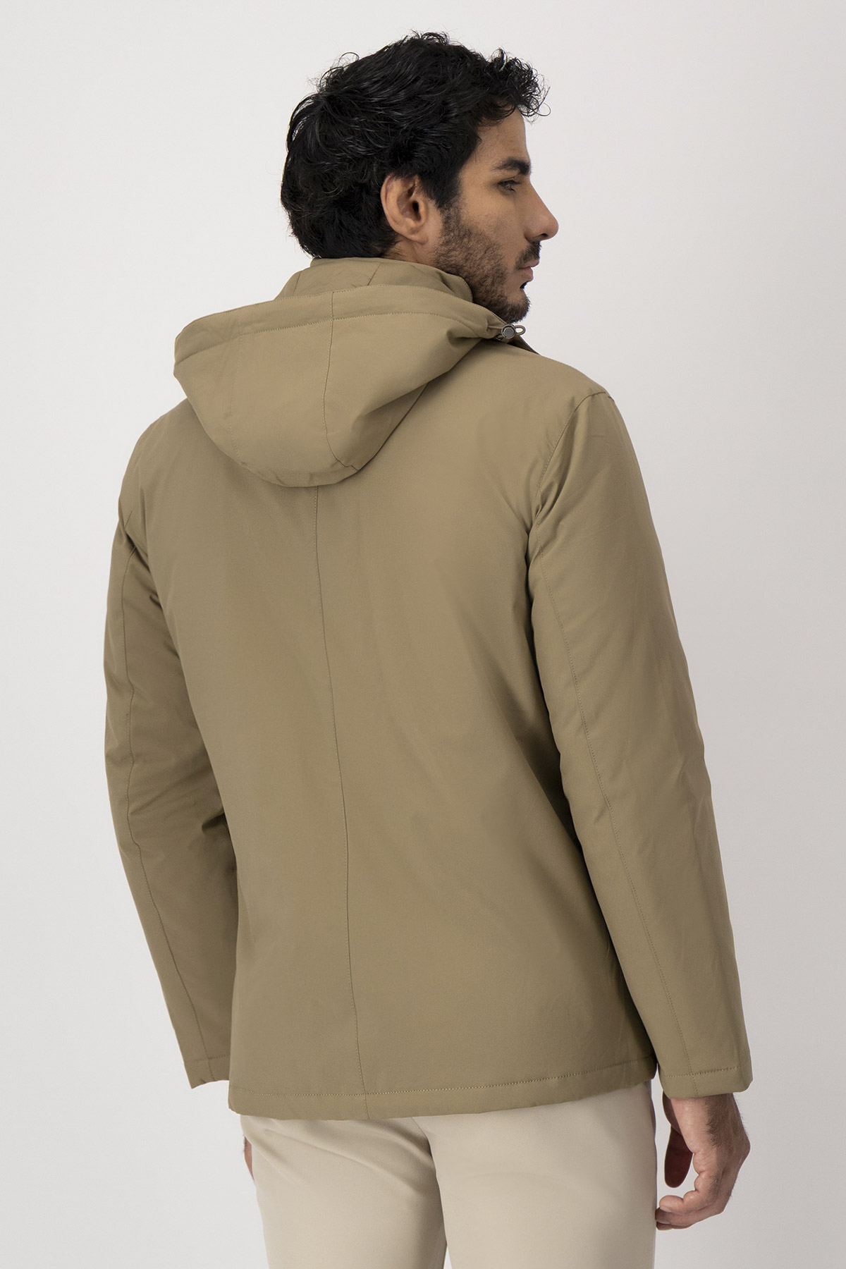 Chamarra Modern Fit image number 3