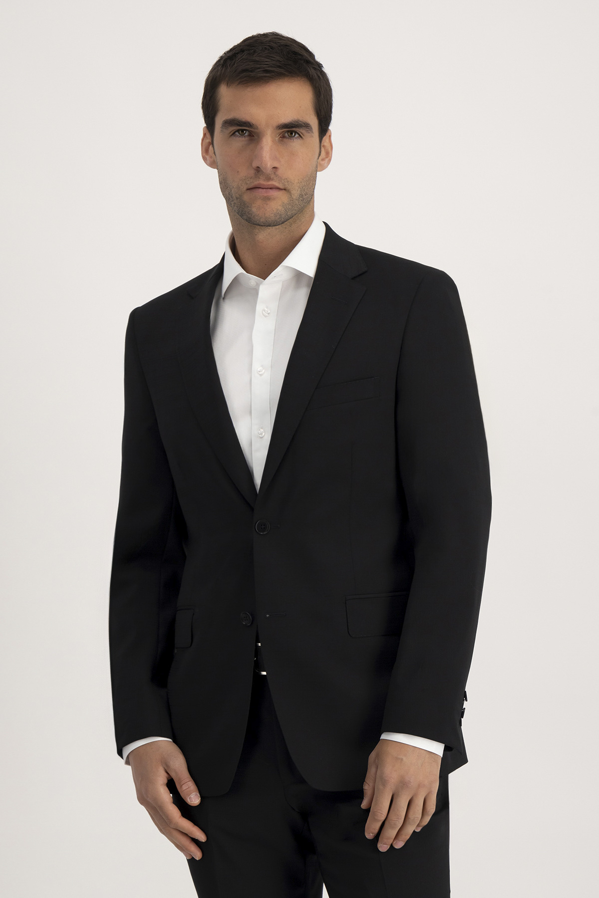 Traje Calderoni Negro Contemporary Fit