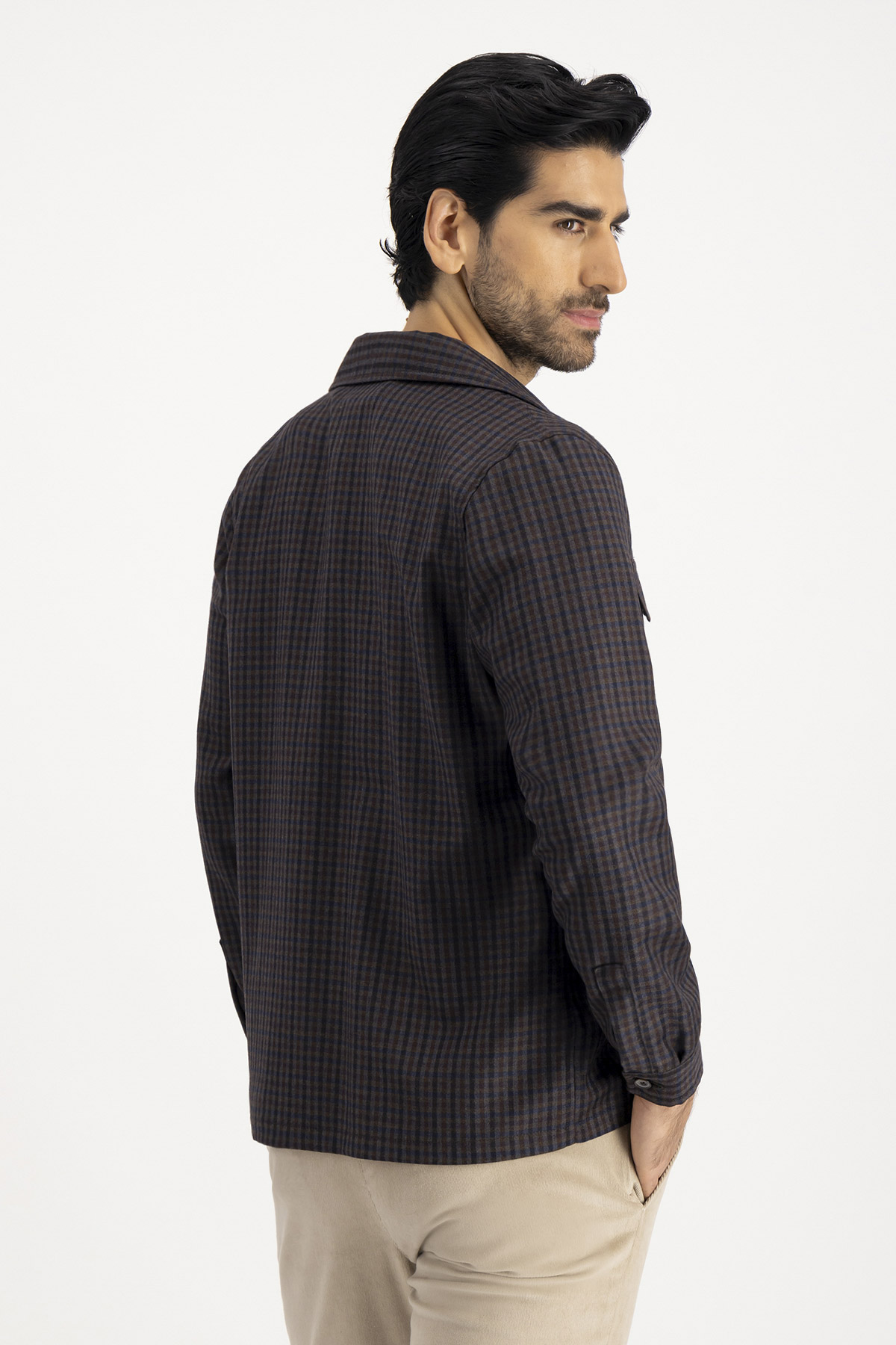 Sobrecamis Slim Fit Café canela