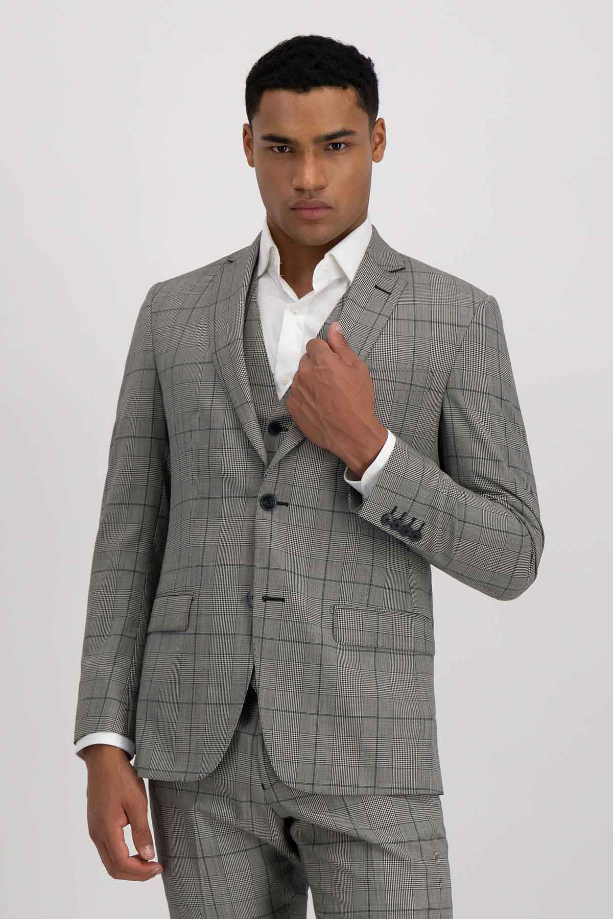 Traje Trío Gris Roberts Red Slim Fit