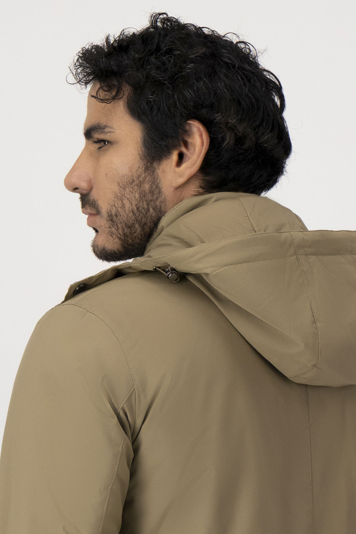 Chamarra Modern Fit image number 4