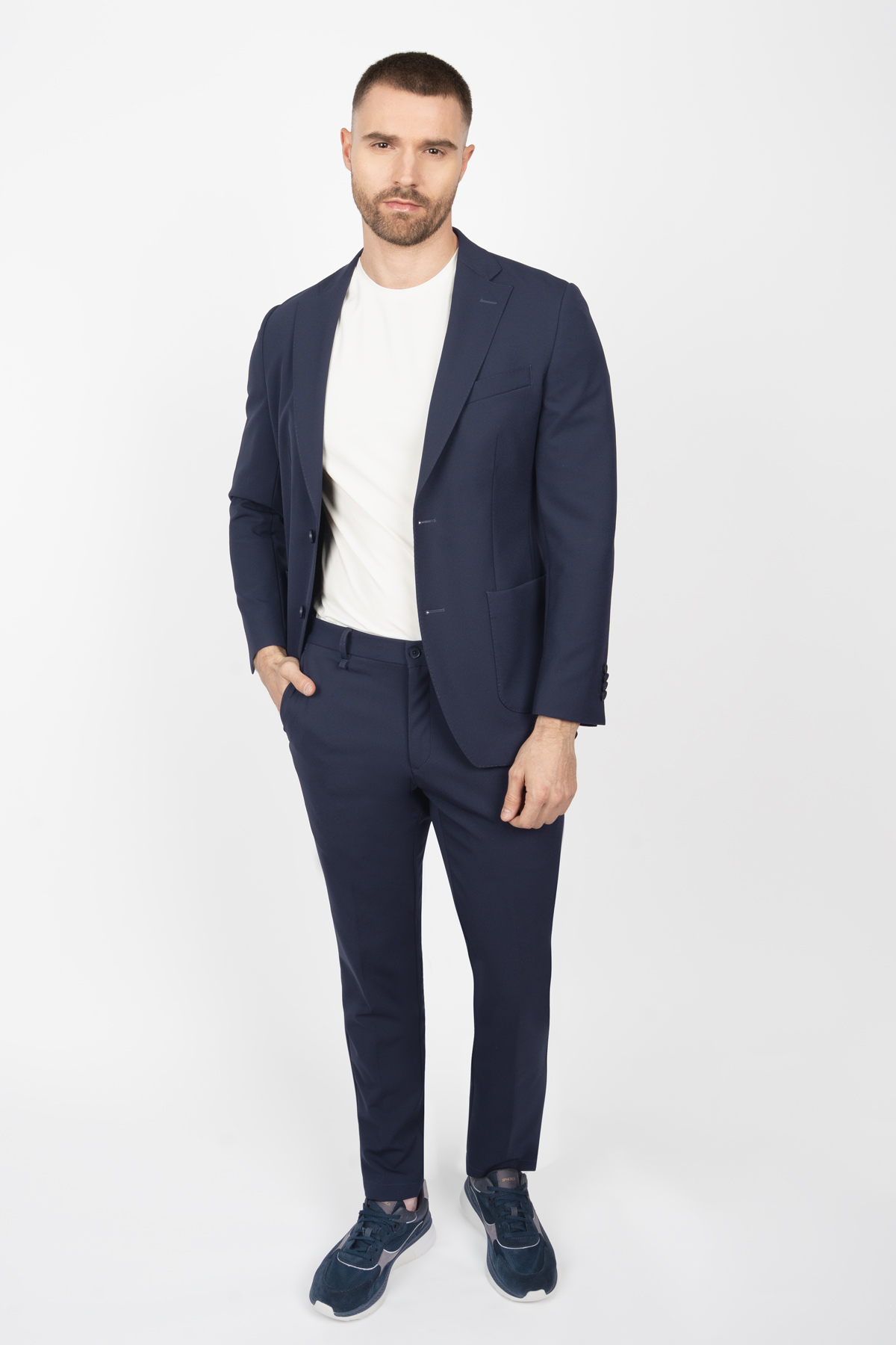 Traje Anatomic Technology Slim Fit image number 6