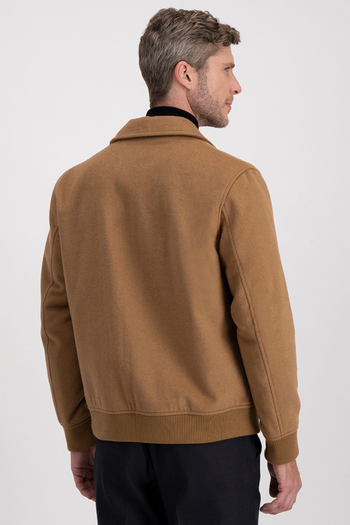 Chamarra Calderoni Café Contemporary Fit