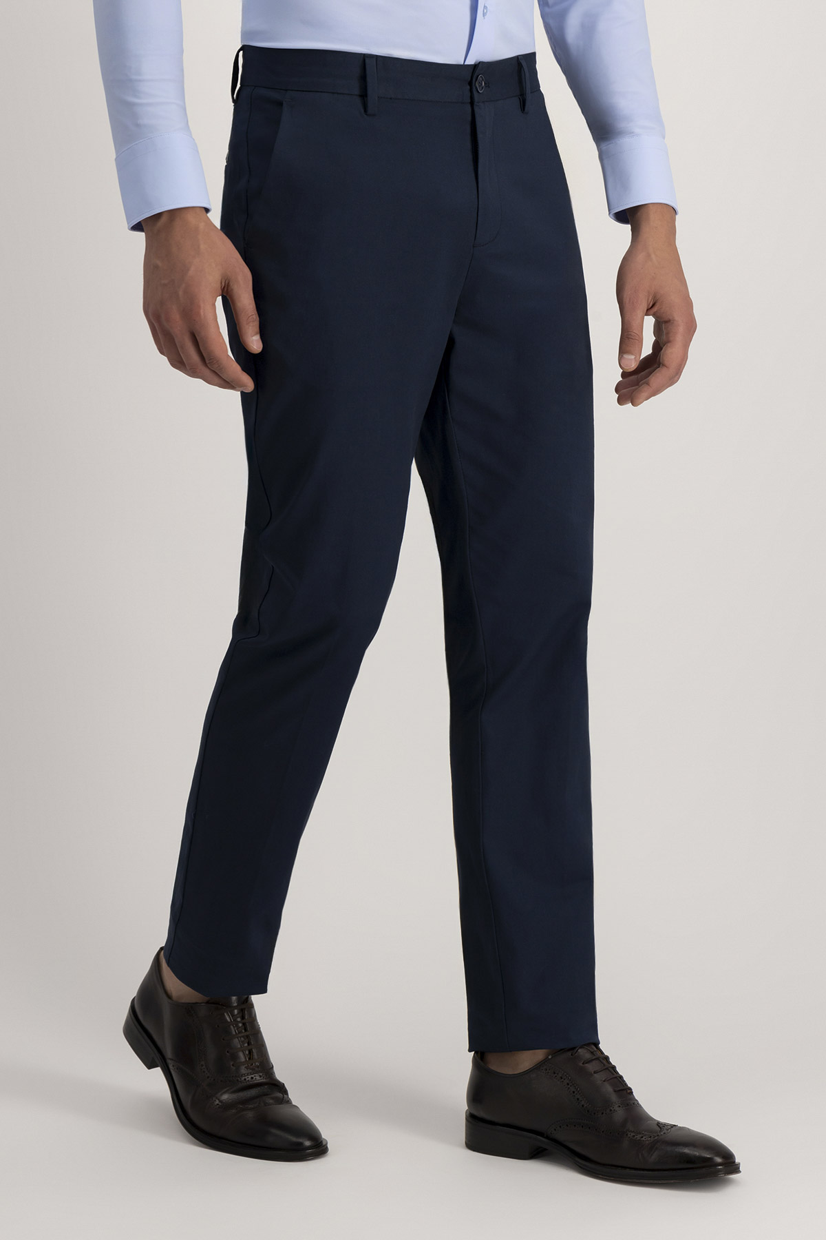 Pantalón Casual Roberts Azul Marino Slim Fit