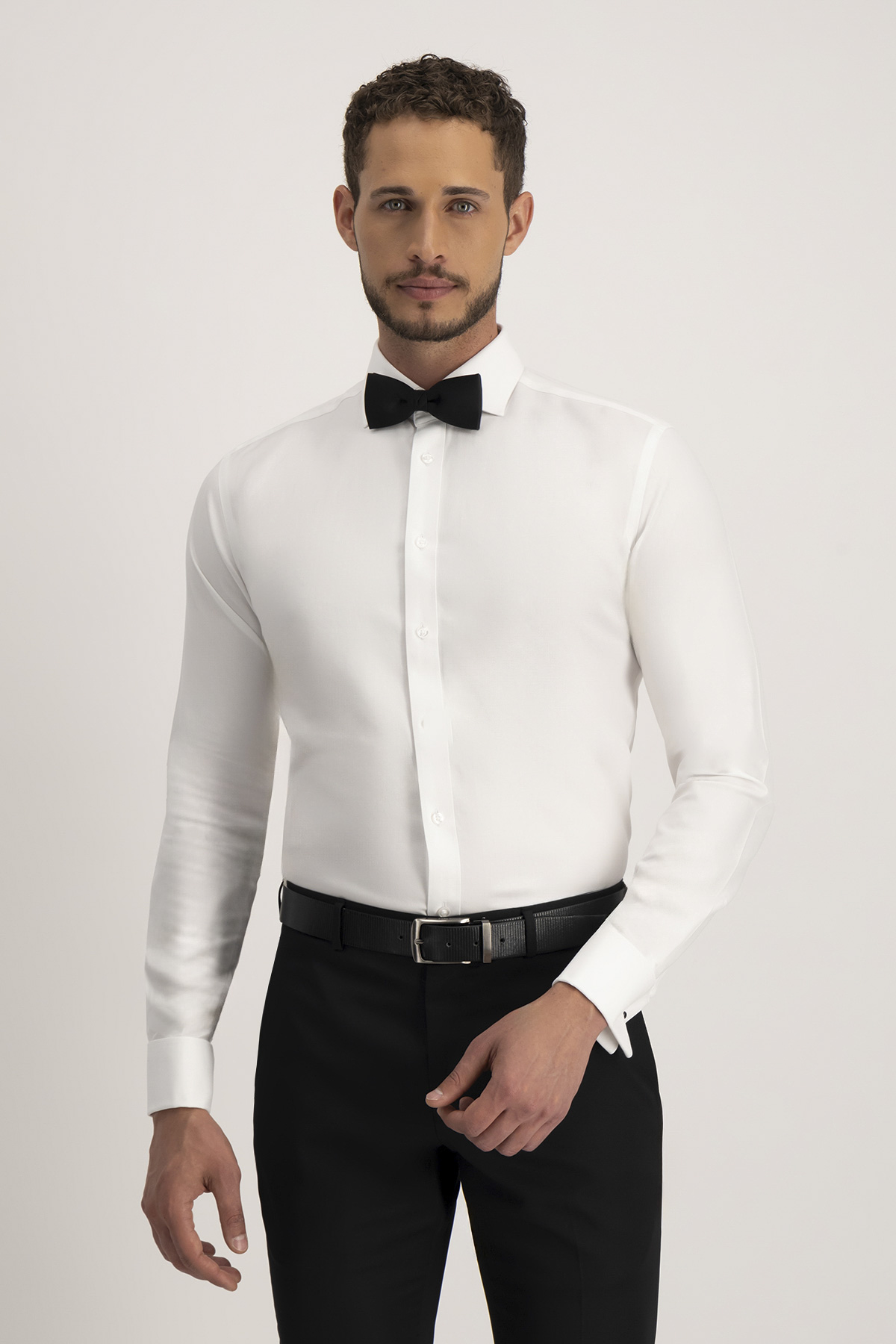Camisa Formal Easy Care Roberts Slim Fit Blanco Negro image number 1