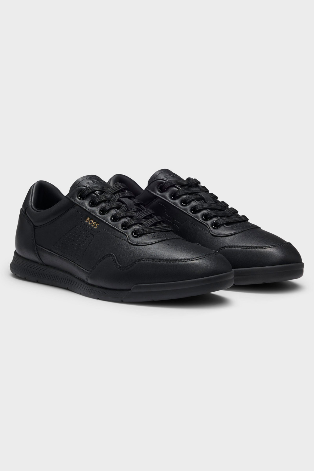 Tenis De Piel Napa Con Detalles Perforados