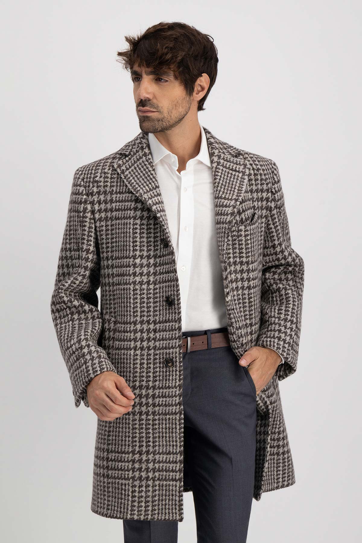 Abrigo Roberts Slim Fit Café