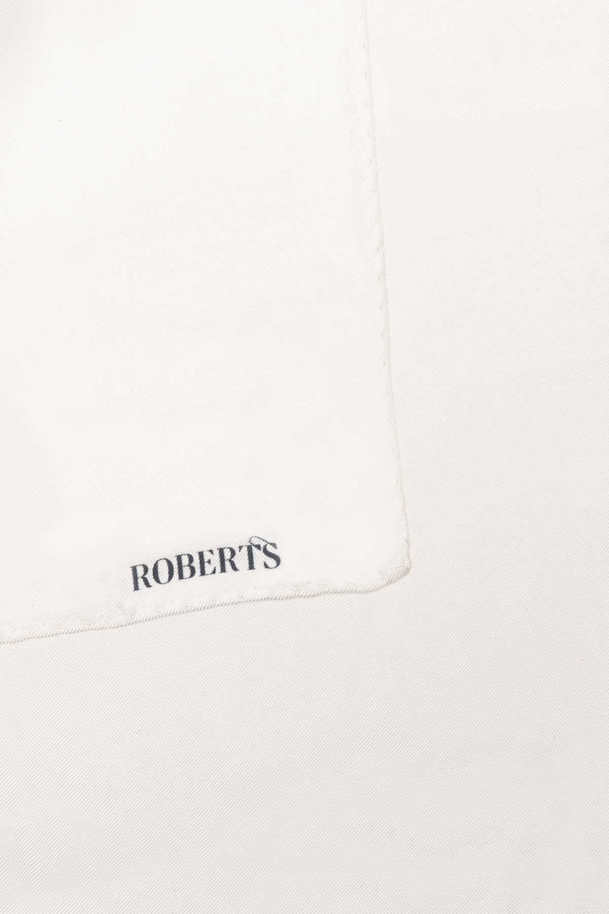 Pañuelo De Bolsillo De Seda Liso Blanco image number 2