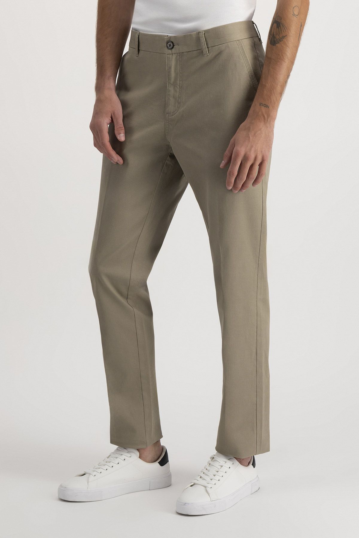 Pantalón Casual Roberts Beige Contemporary Fit