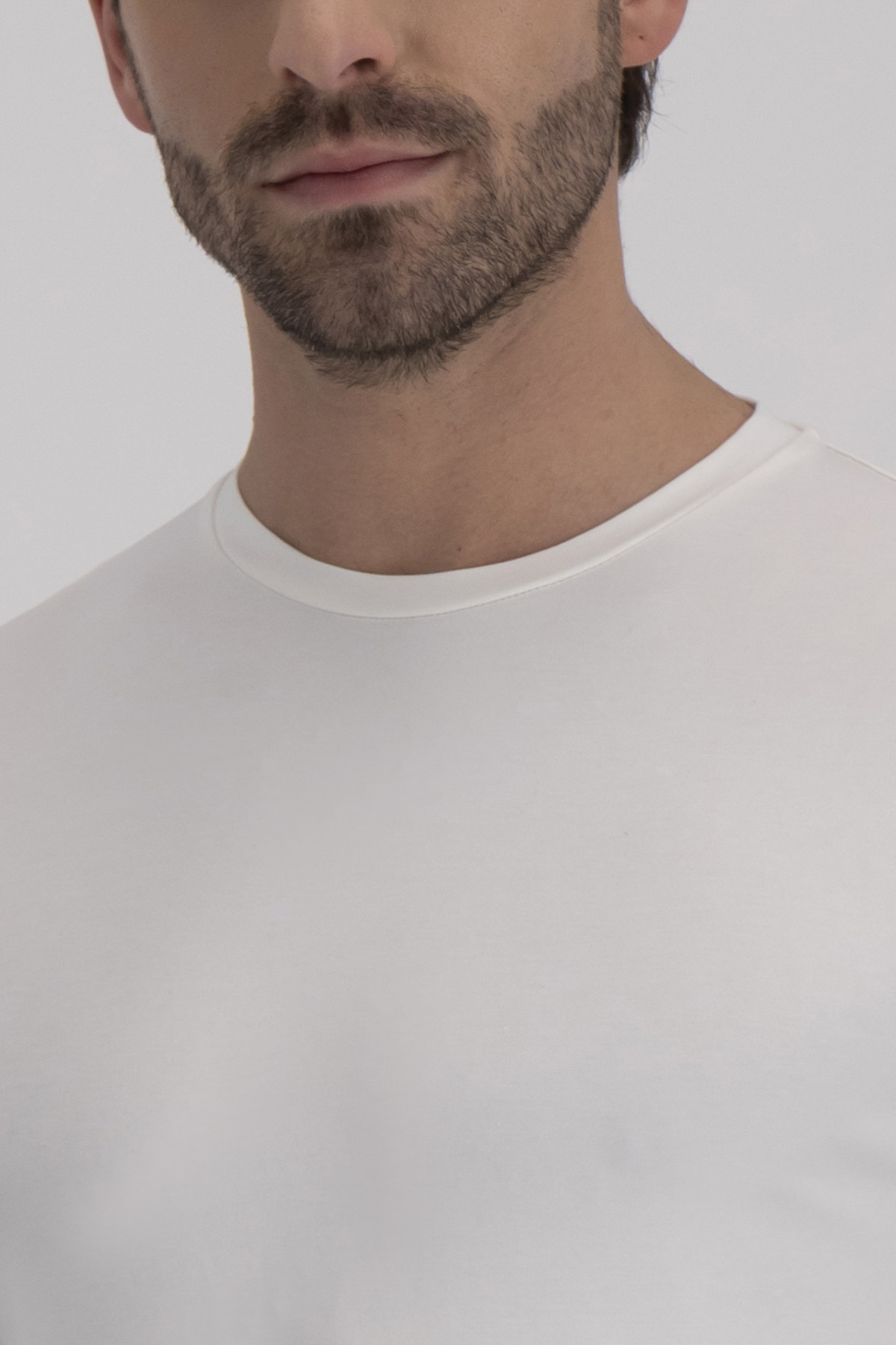 Playera Anatomic Technology Slim Fit image number 2