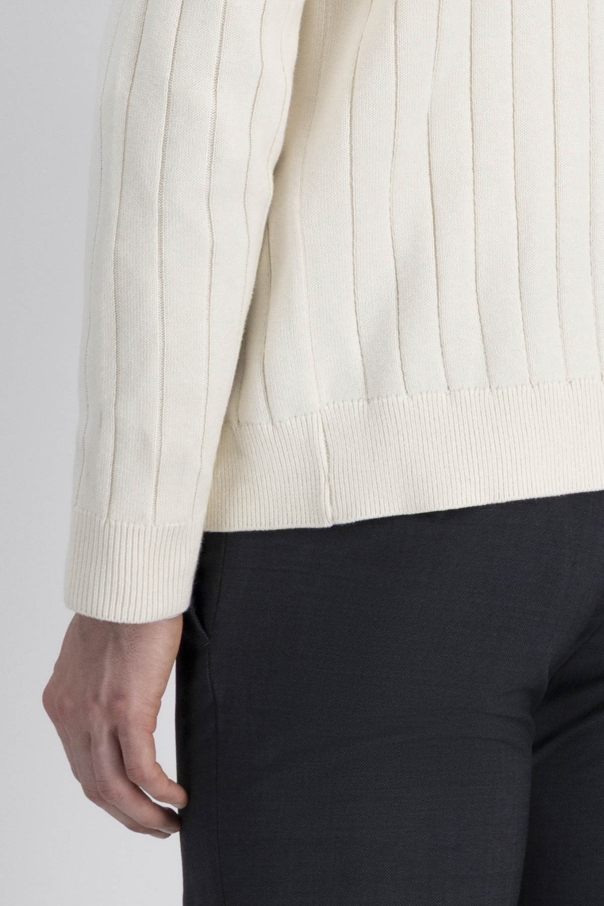 Sueter Cardigan Contemporary Fit image number 3