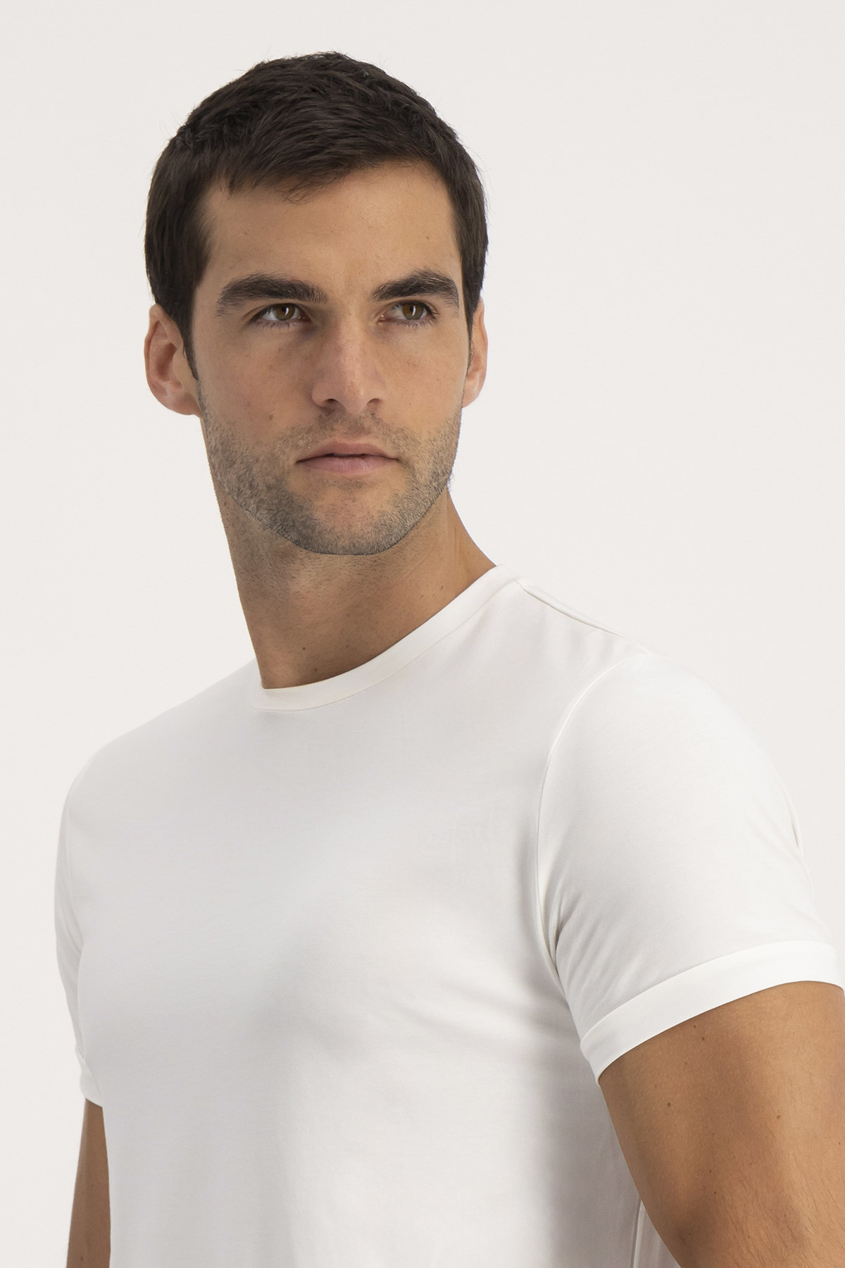 Playera ANATOMIC TECHNOLOGY Roberts Red Blanco Slim Fit