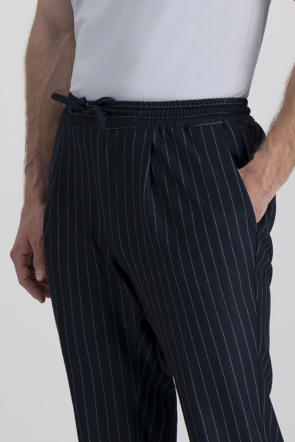 Pantalón Anatomic Technology Slim Fit image number 2