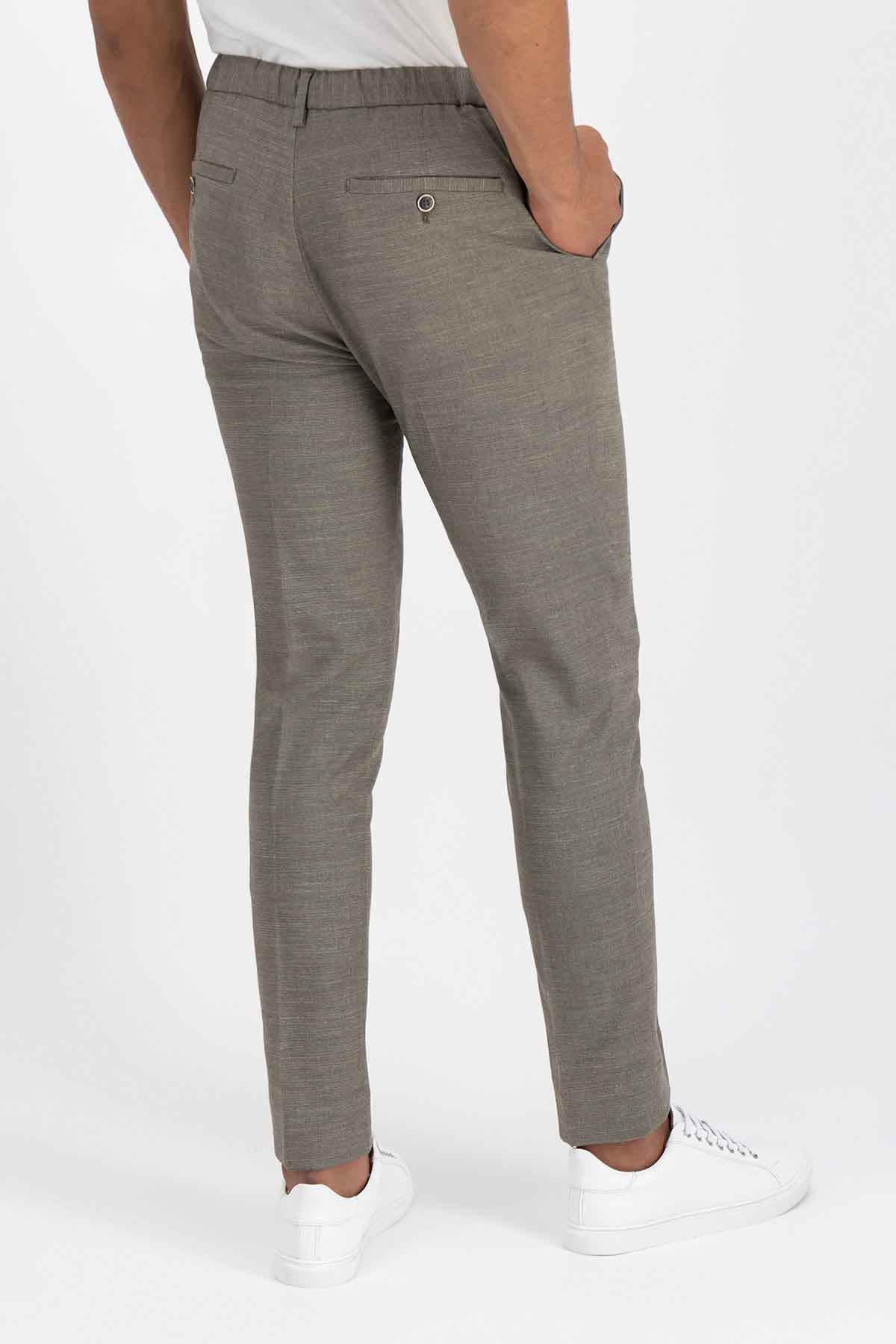 Pantalón Casual Roberts Red Slim Fit