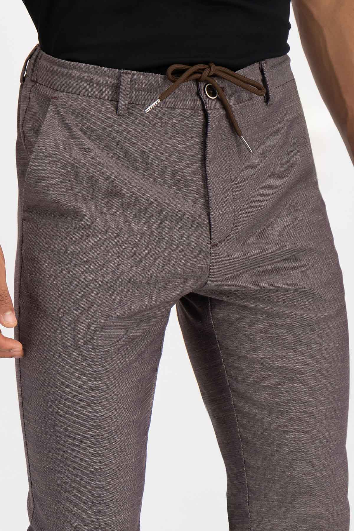 Pantalón Casual Roberts Red Slim Fit