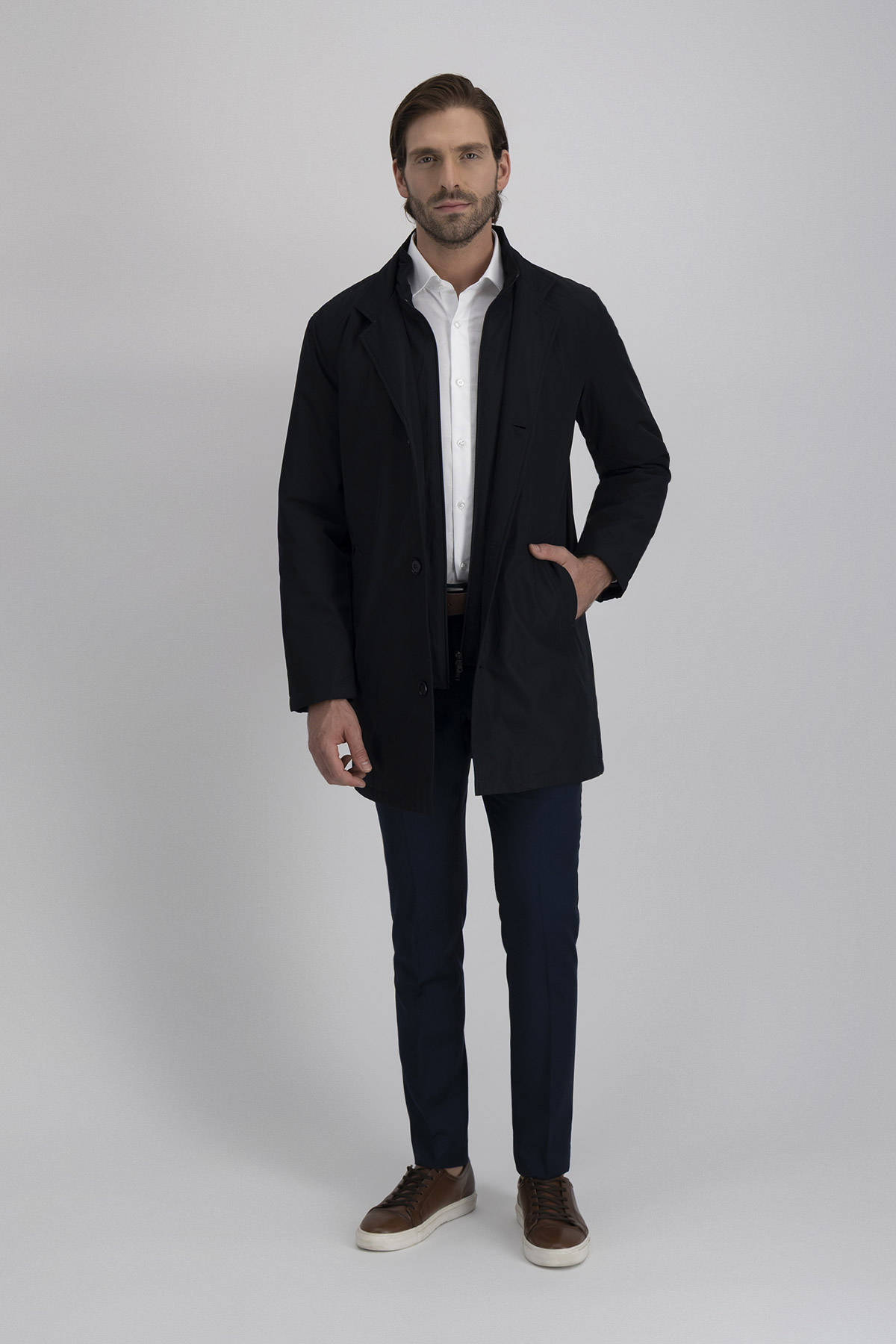 Abrigo Contemporary Fit