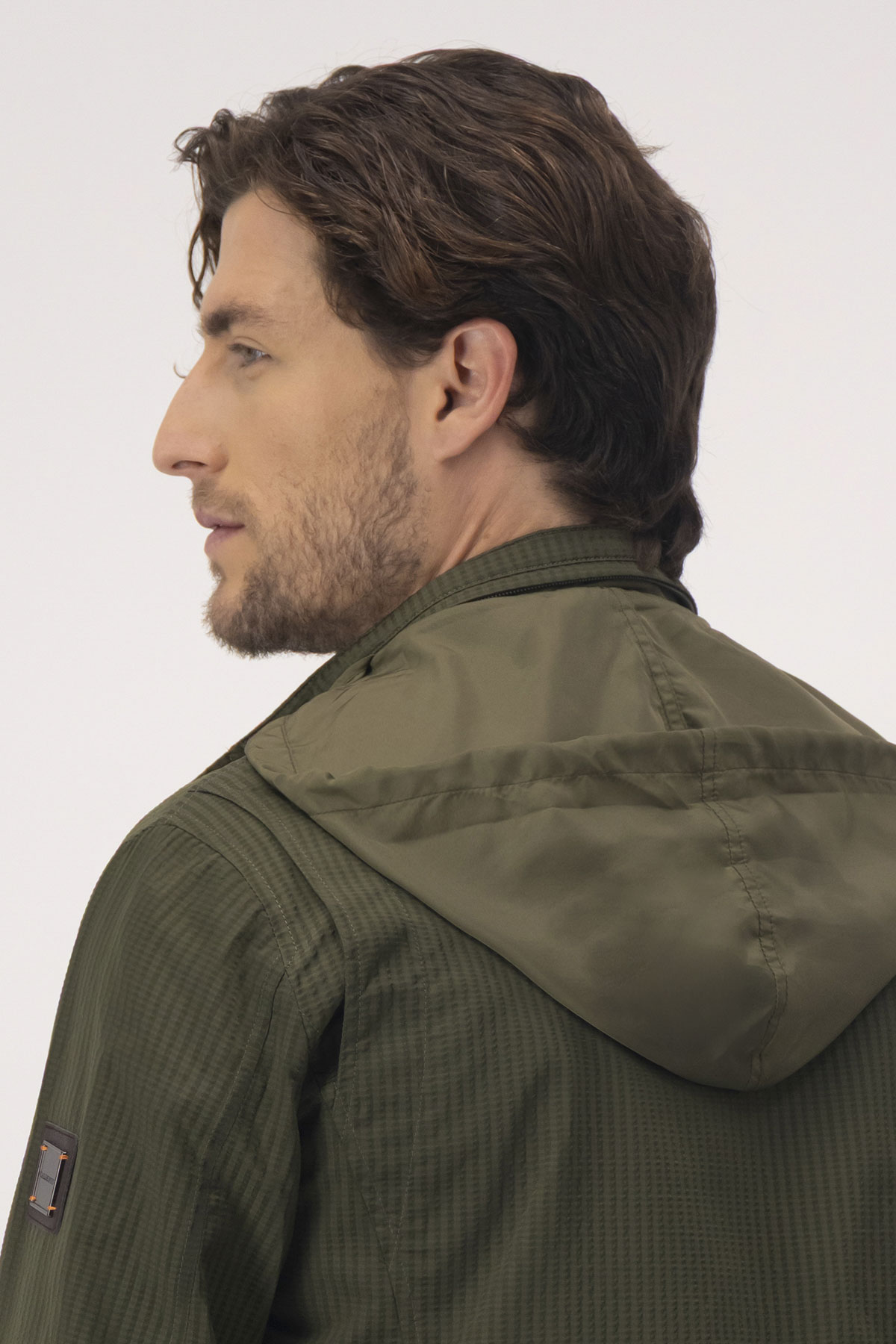 Chamarra Contemporary Fit Verde Olivo