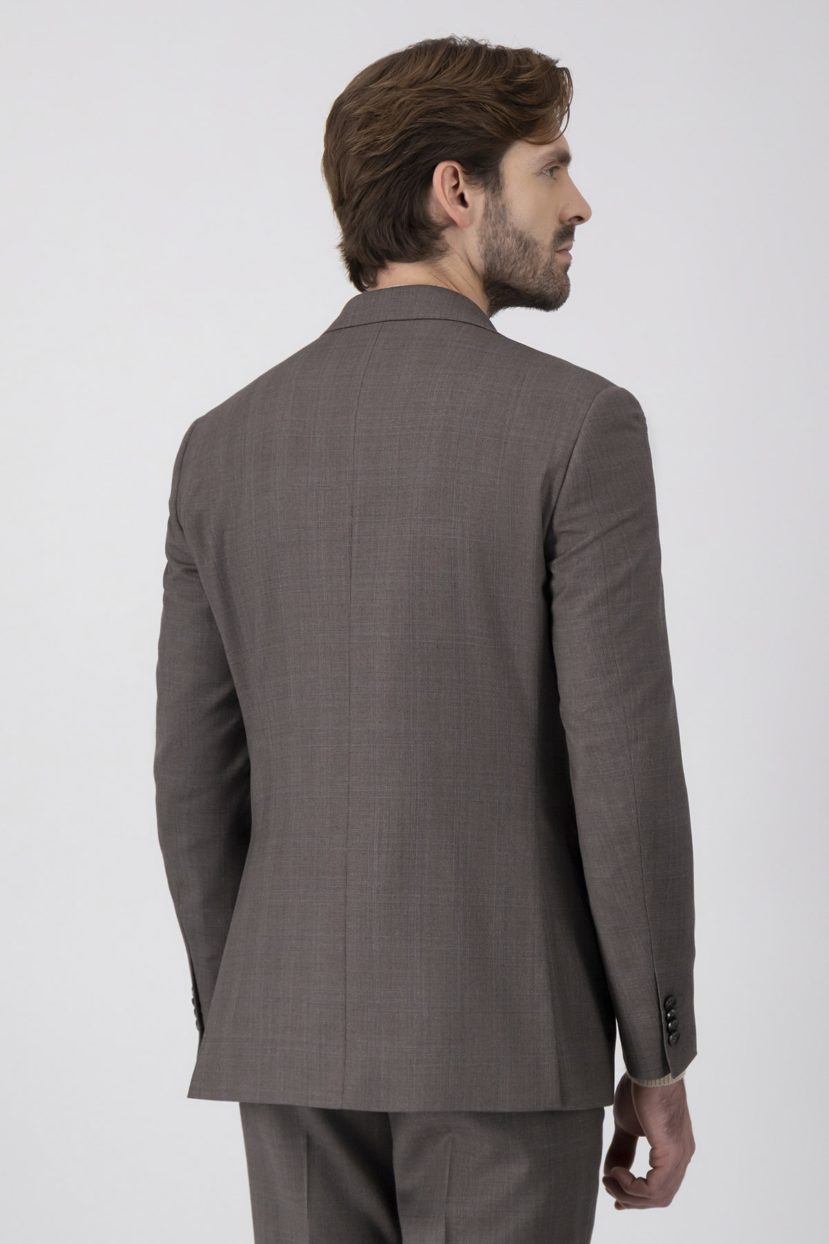 Traje image number 2