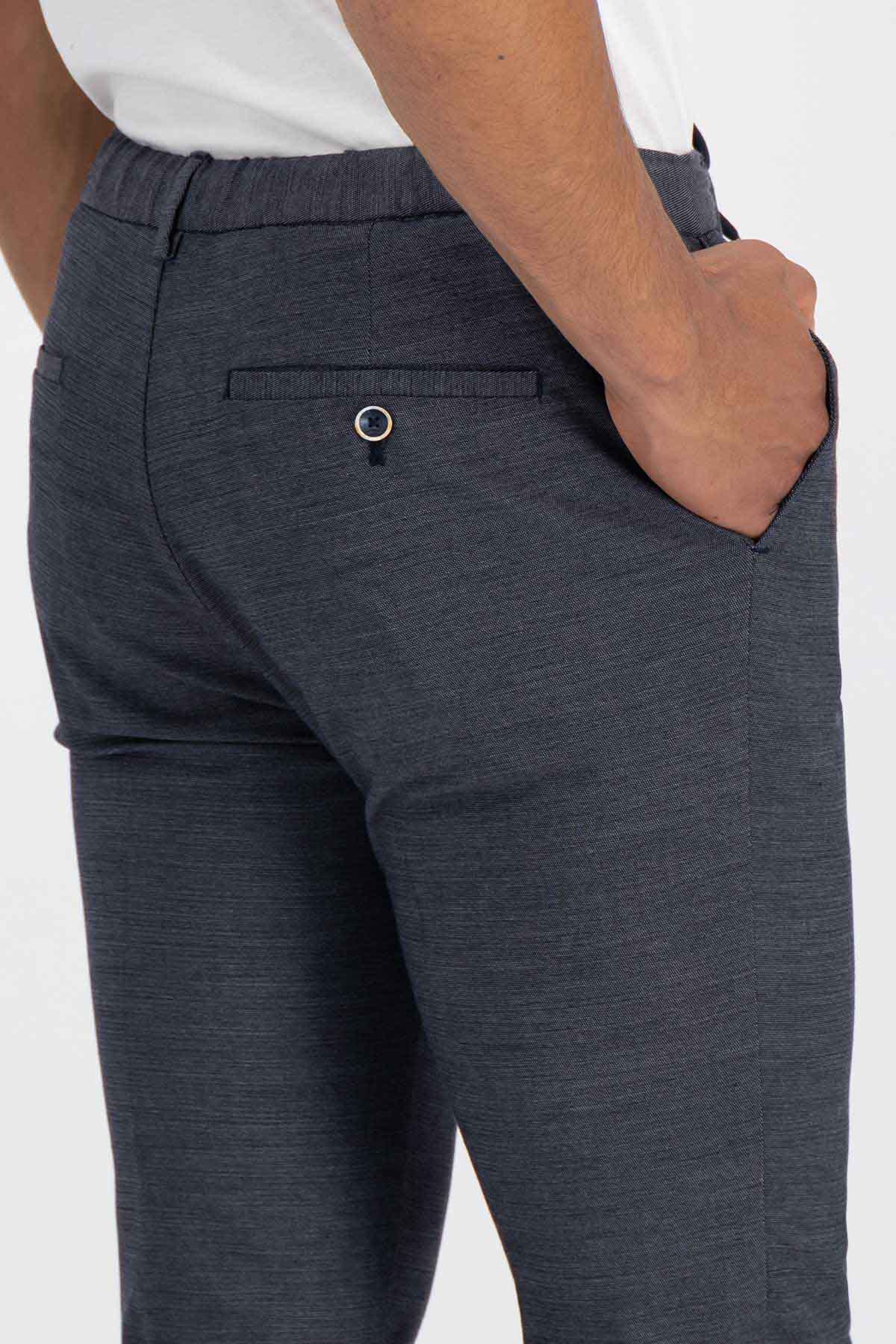 Pantalón Casual Roberts Red Slim Fit