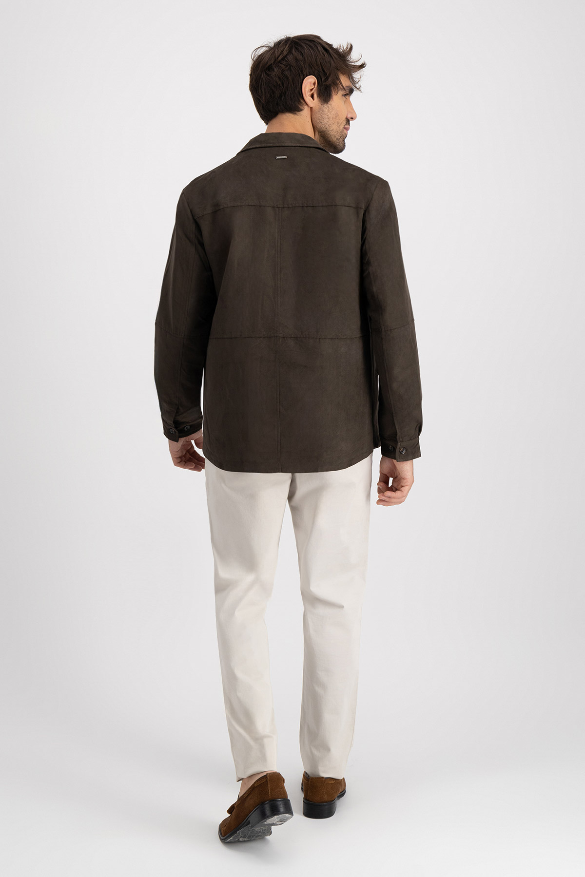 Chamarra Roberts Café Obscuro Contemporary Fit