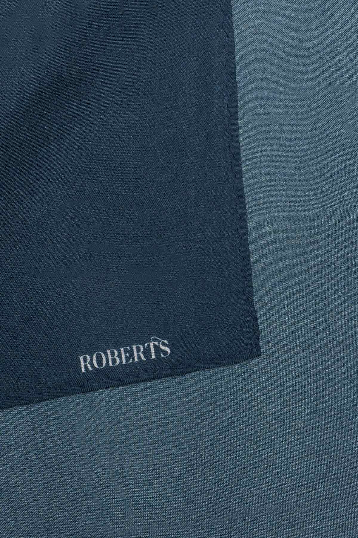 Pañuelo De Bolsillo De Seda Liso Azul image number 2