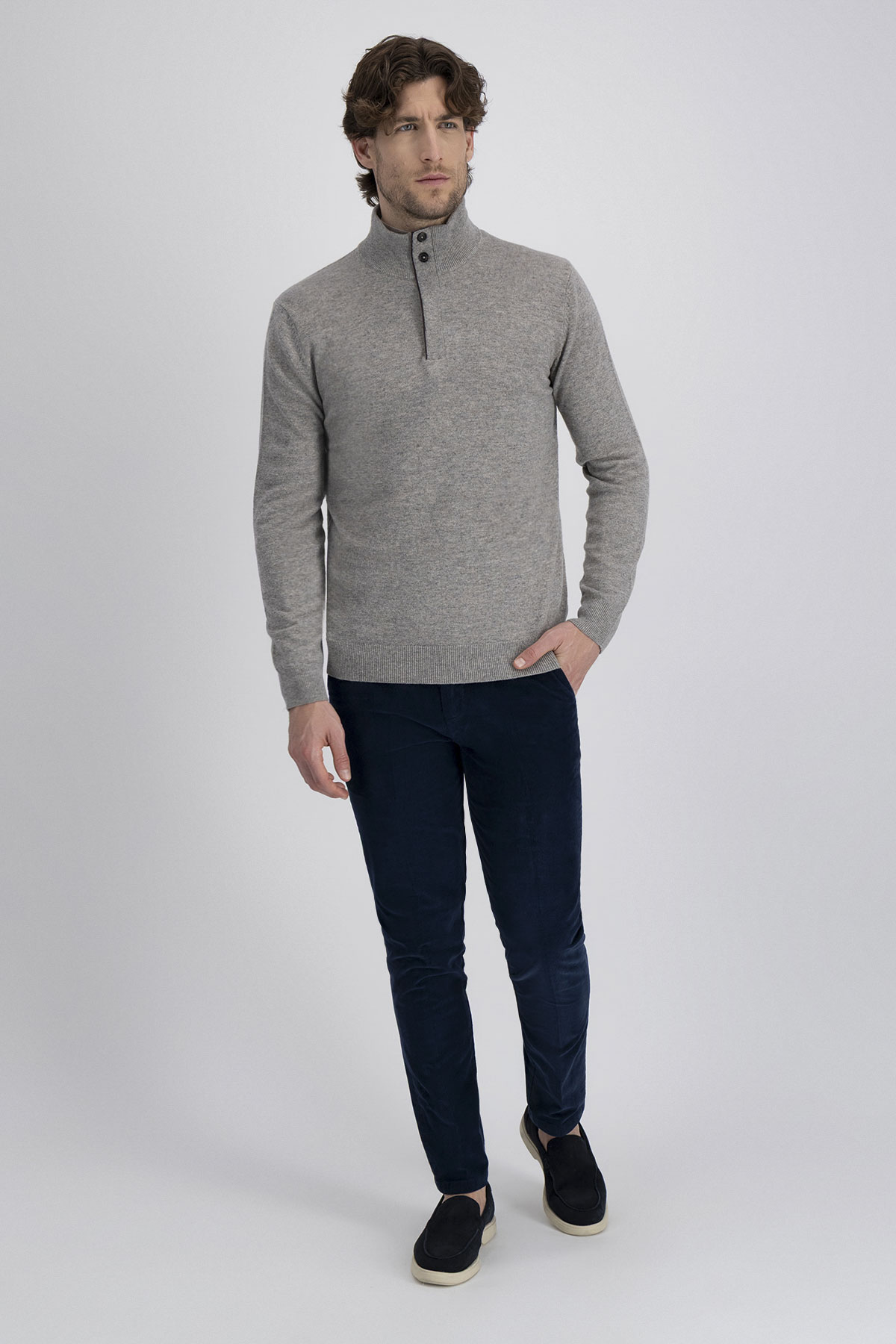 Sueter Cashmere Blend Contemporary Fit image number 4