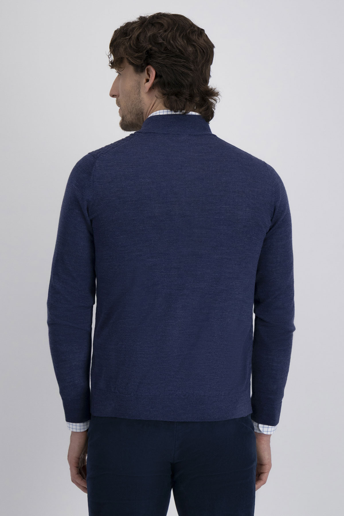 Sueter Contemporary Fit image number 2