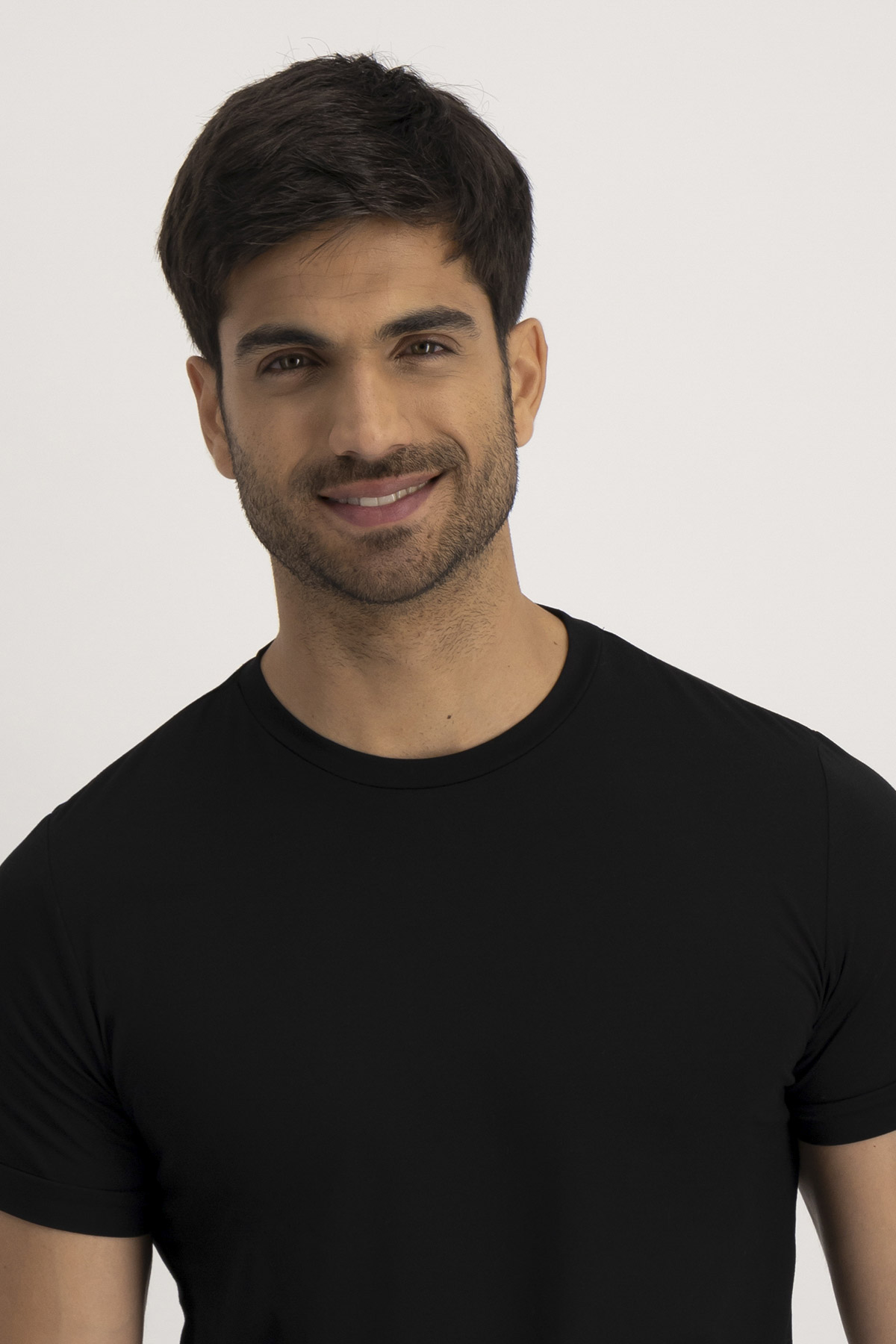 Playera ANATOMIC TECHNOLOGY Roberts Red Negro Slim Fit