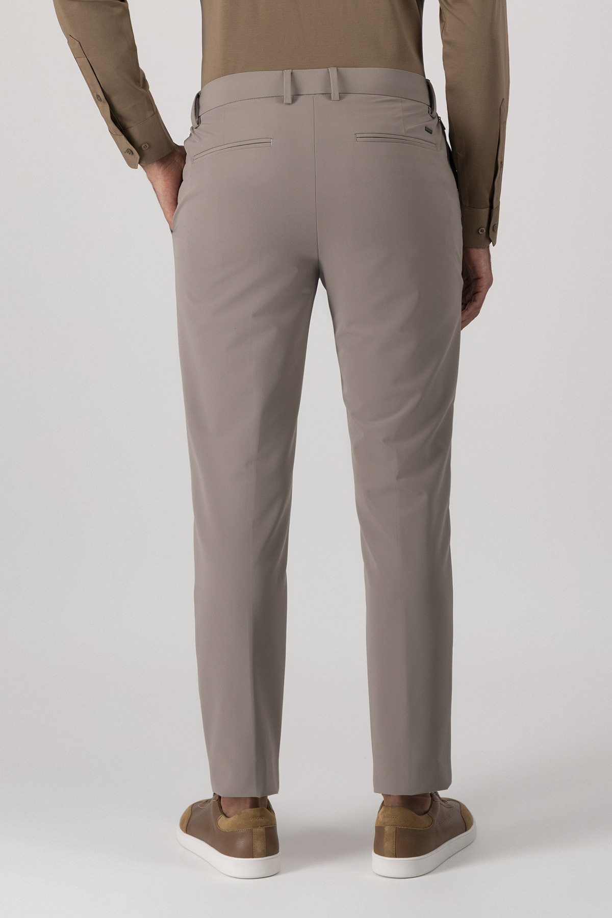 Pantalón Anatomic Technology Slim Fit image number 3