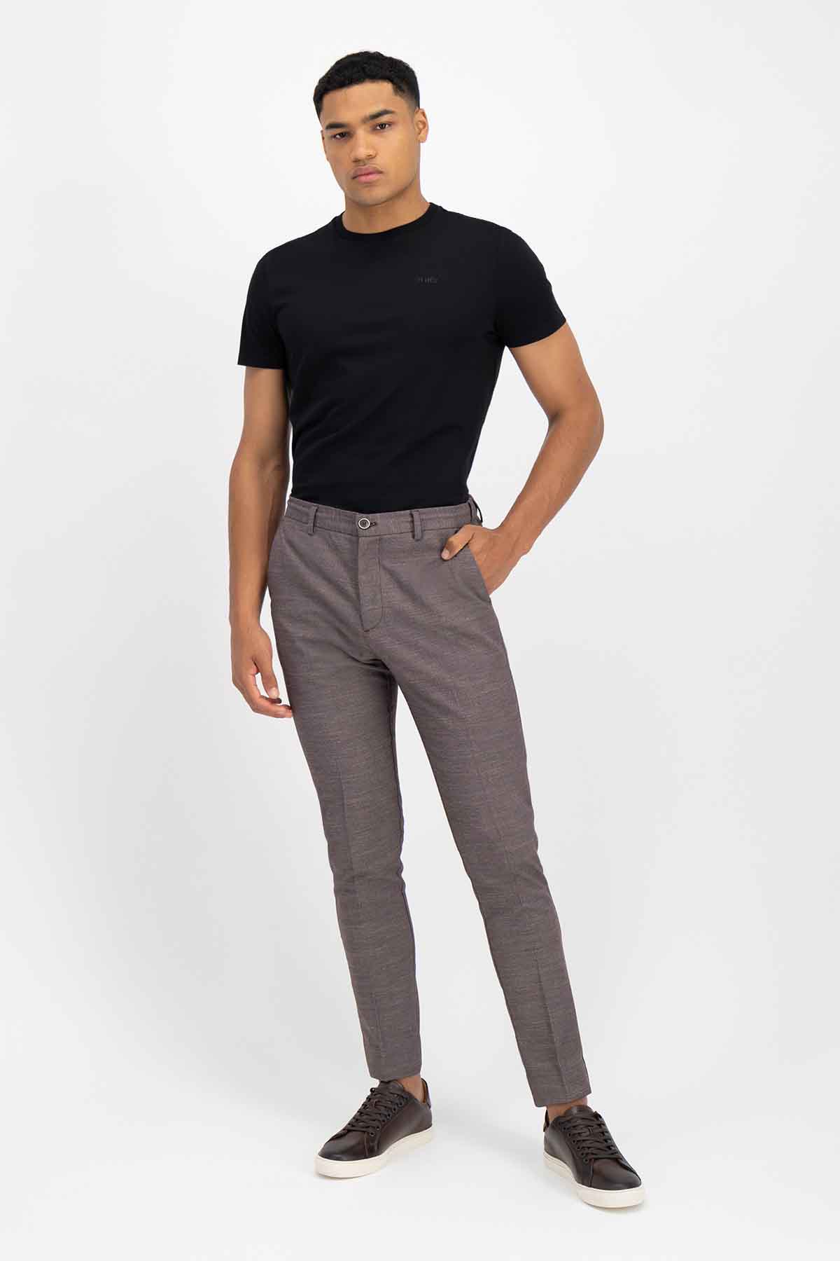 Pantalón Casual Roberts Red Slim Fit